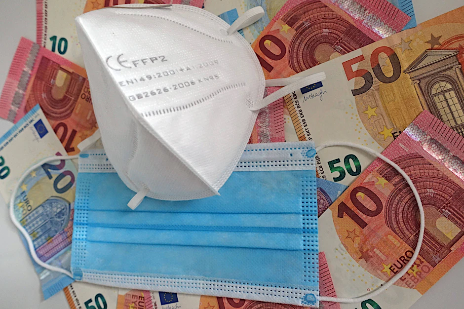 FFP2-Masken kosten viel Geld - nicht jeder kann sich den Schutz leisten.