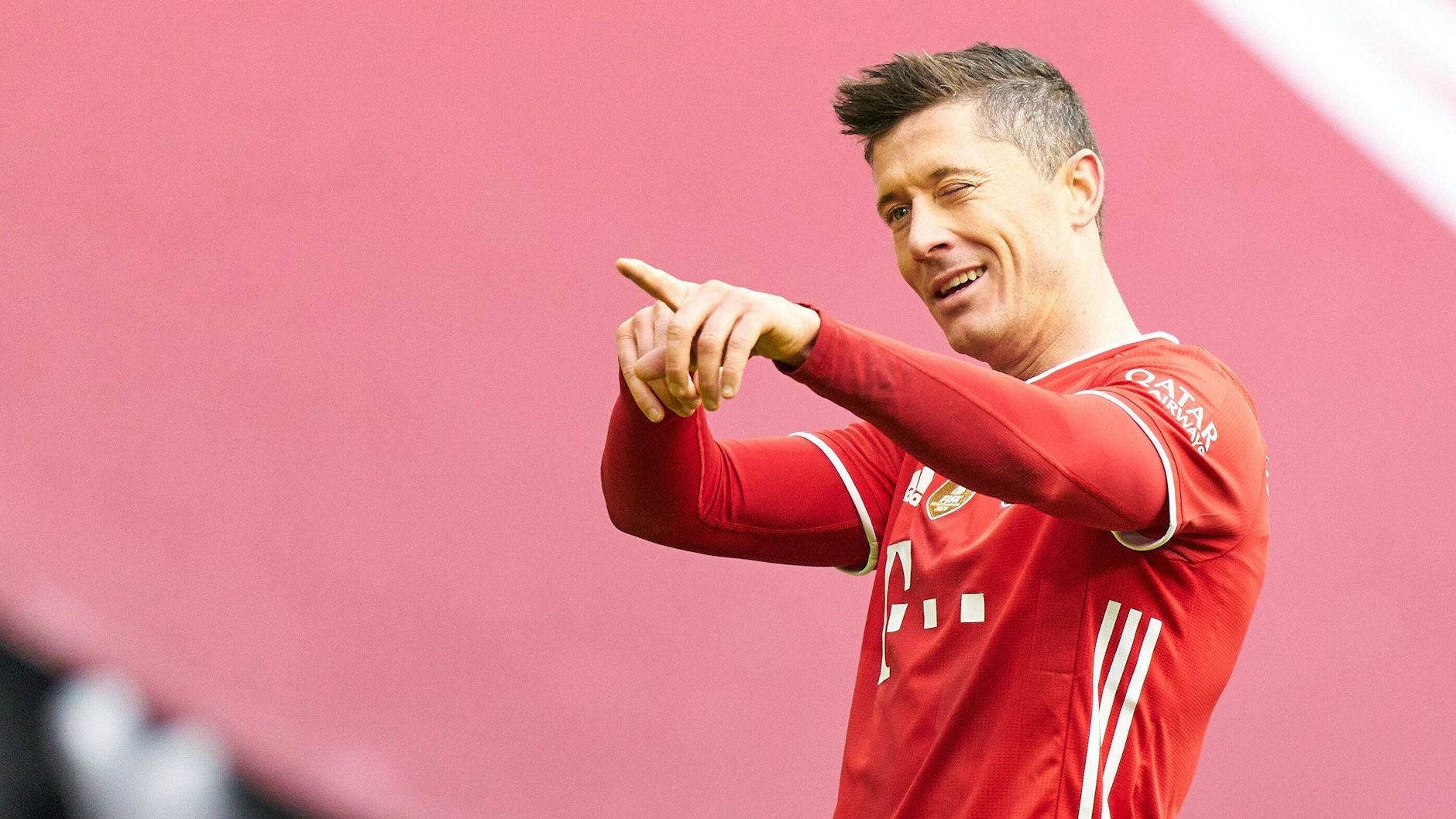 Robert Lewandowski erzielte gegen den VfB Stuttgart drei Tore.