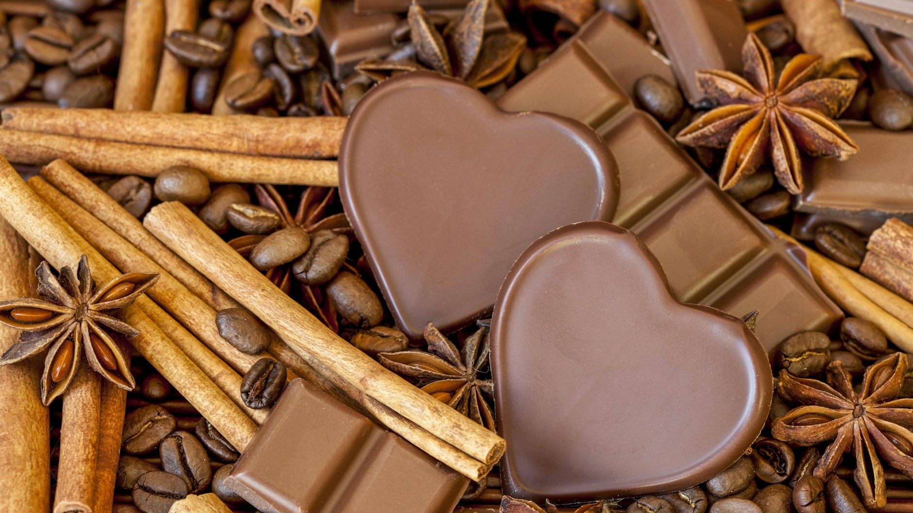 Zimt, Kaffee und Schokolade sind angeblich anregend.