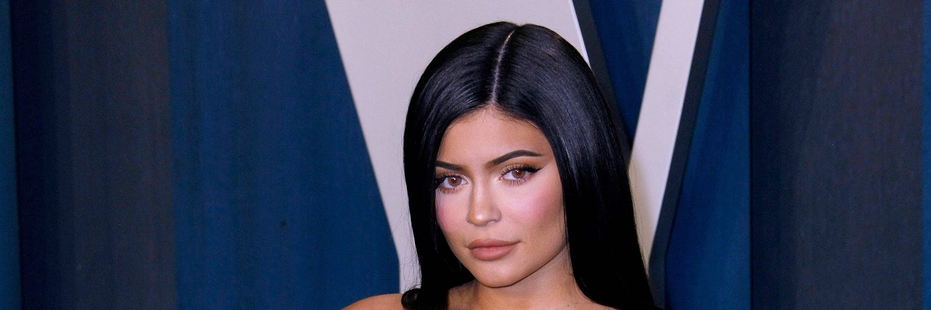 Kylie Jenner hat wegen eines Spendenaufrufs für ihren ehemaligen Mitarbeiter harte Kritik kassiert. 