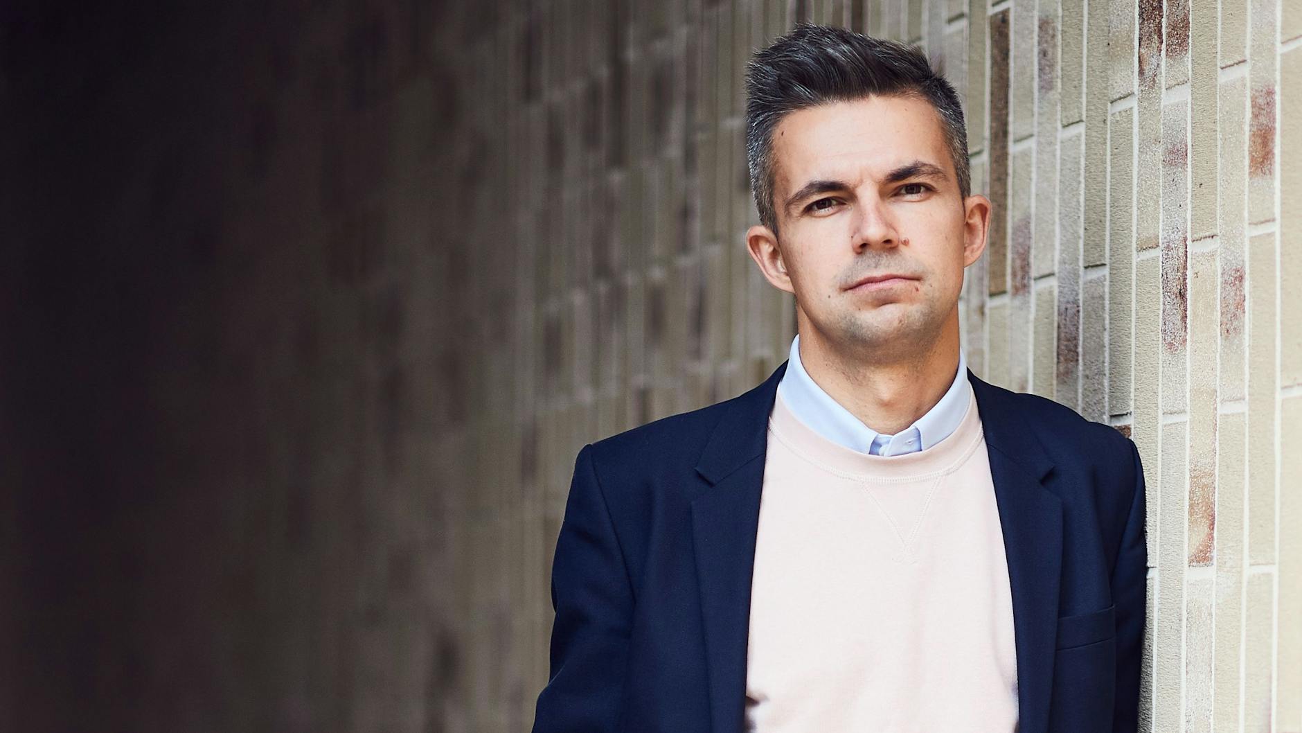 Der Schriftsteller Sasha Filipenko aus Belarus.