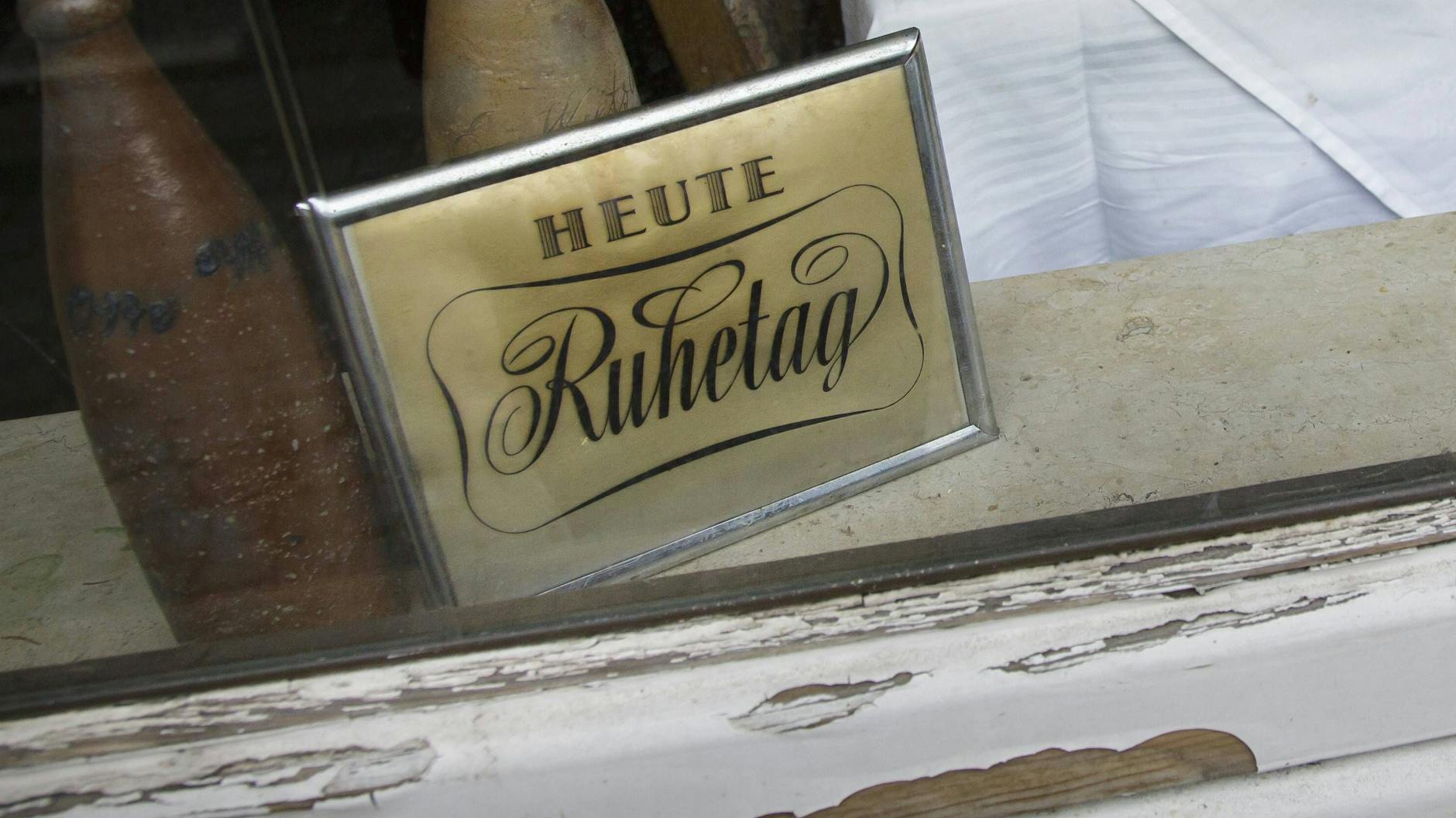 Der Ruhetag am Gründonnerstag wird zur Streitfrage.