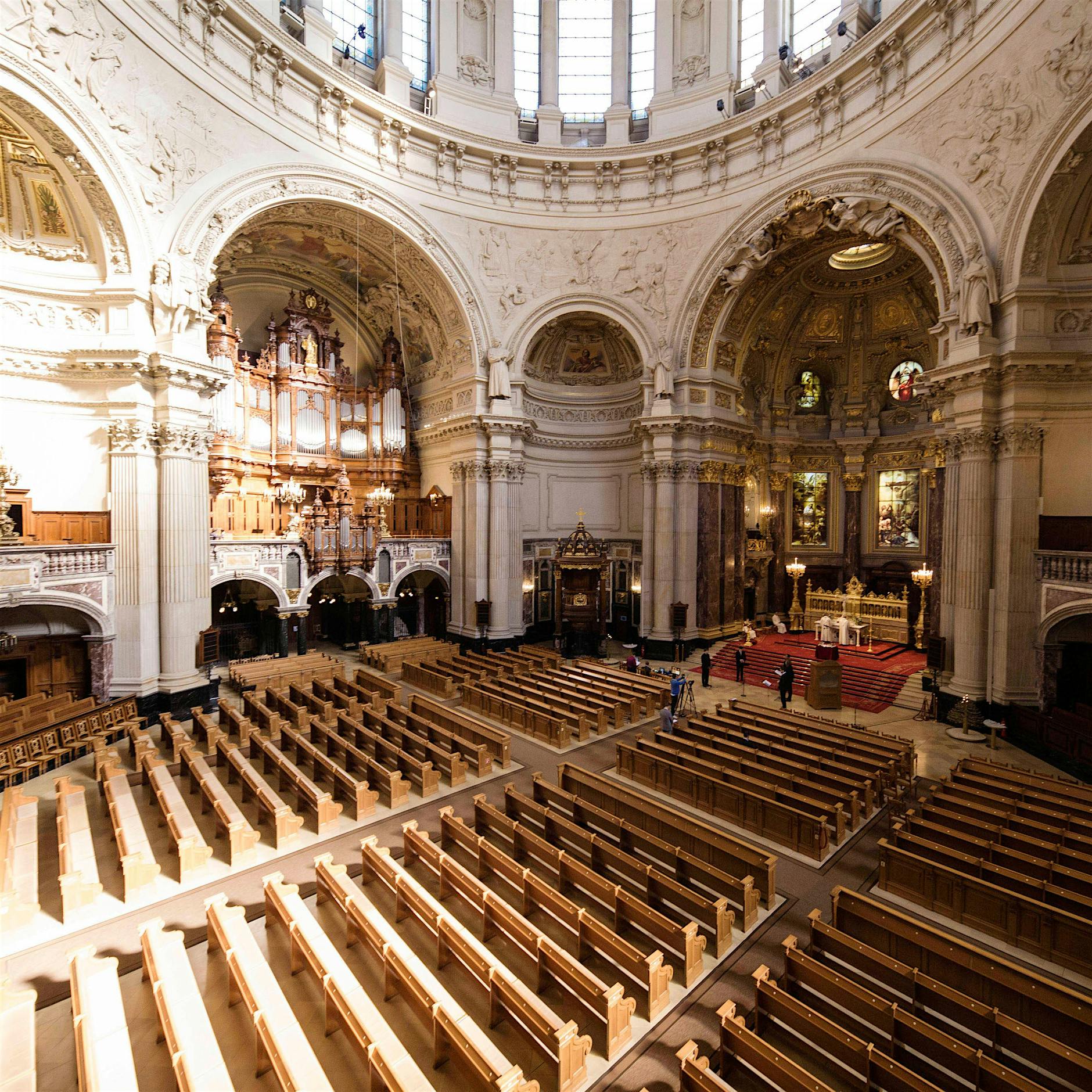 Ostern: Berliner Katholikenrat will nicht auf Gottesdienste verzichten
