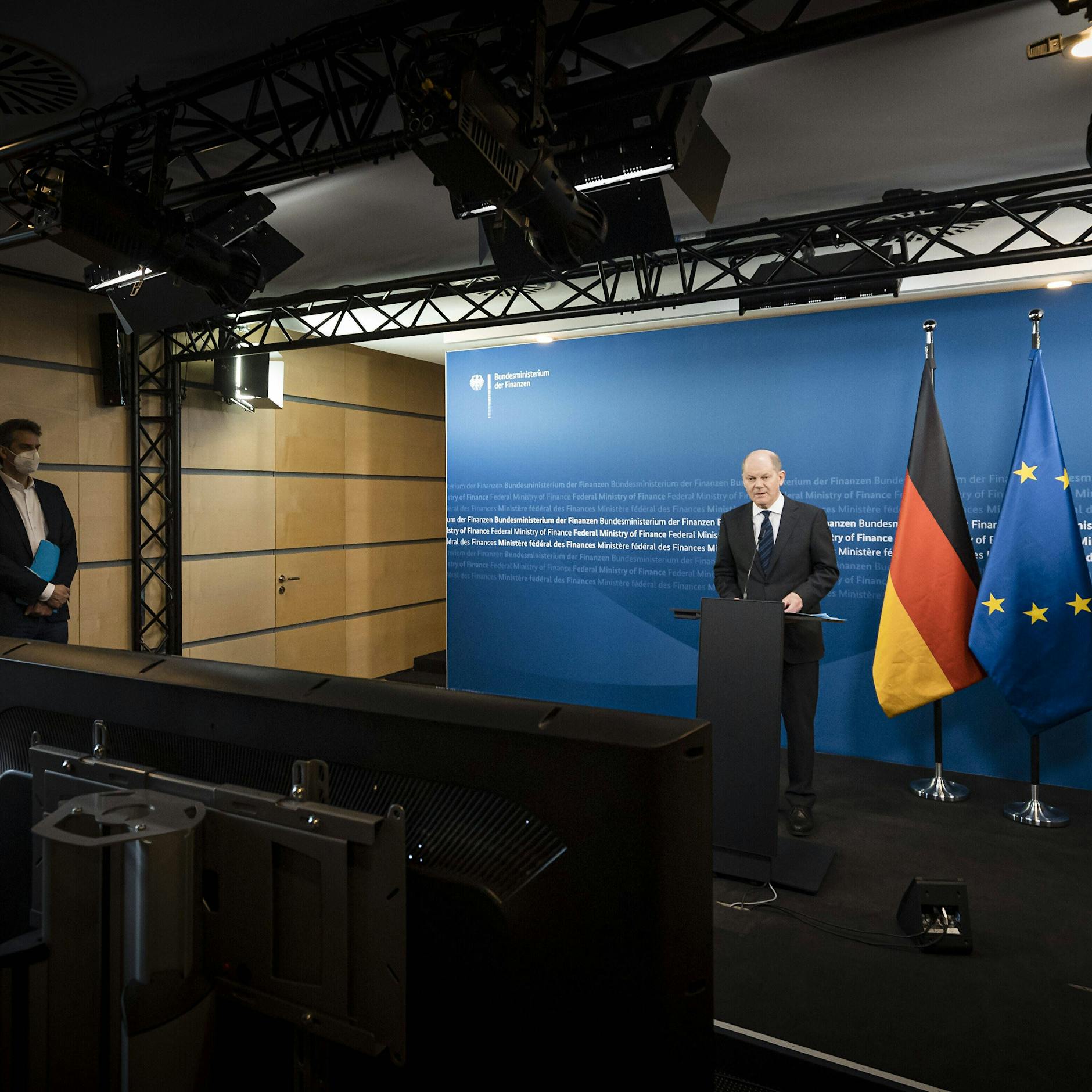 Wegen Corona: Rekord-Staatsschulden für 2022