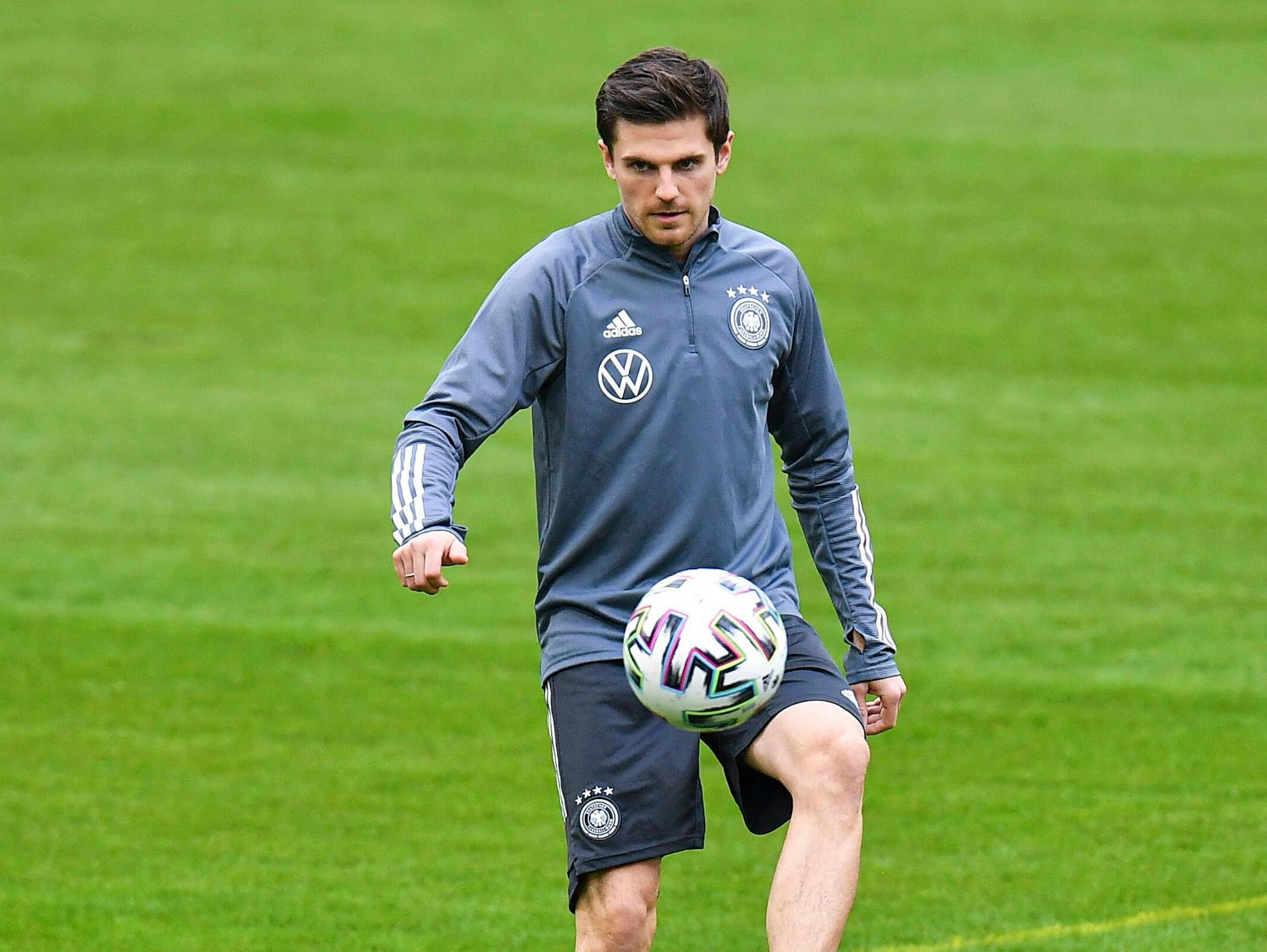 Test positiv: Jonas Hofmann hat sich mit dem Coronavirus infiziert.