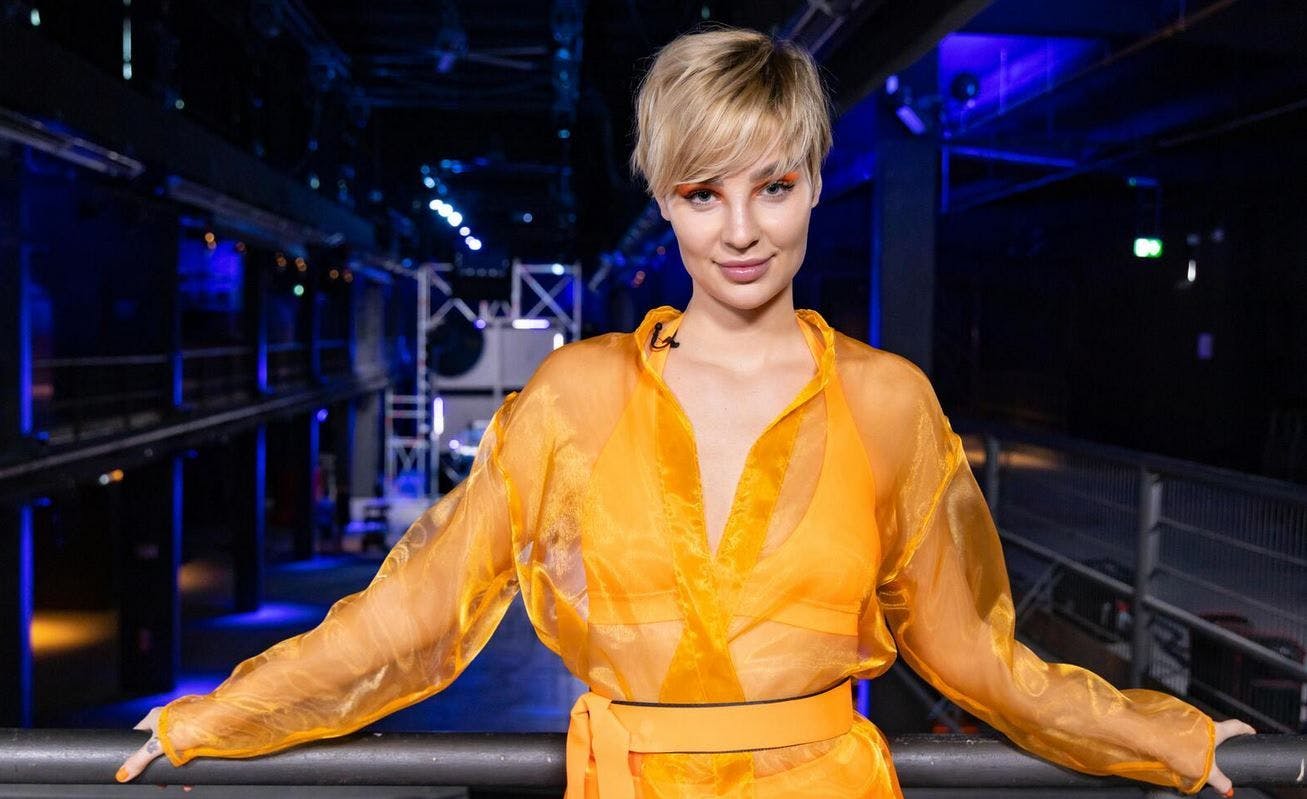 Mareike hat in der Schule eine Klasse übersprungen. 