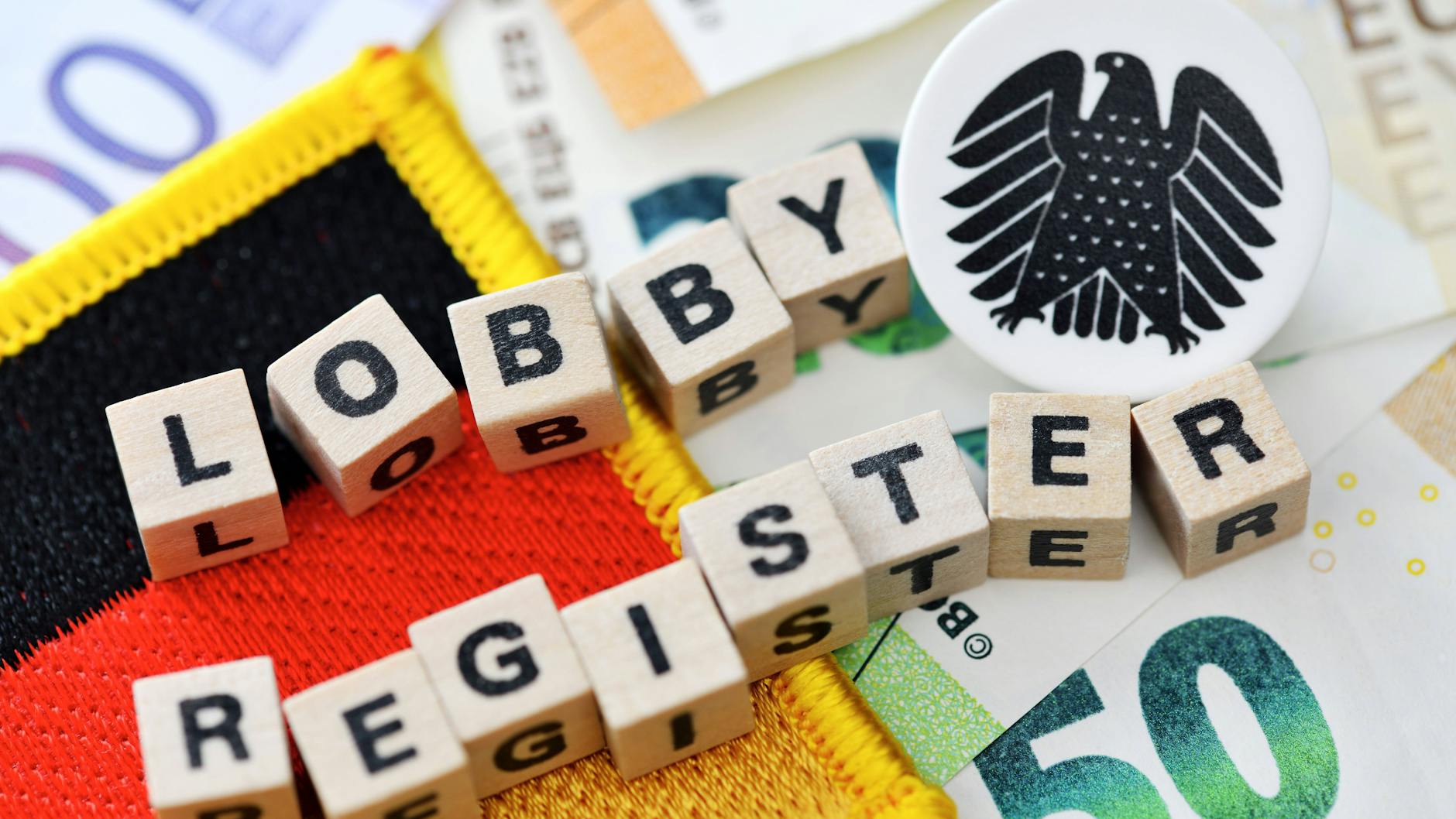 Demnächst gibt es etwas mehr Transparenz in der Politik.