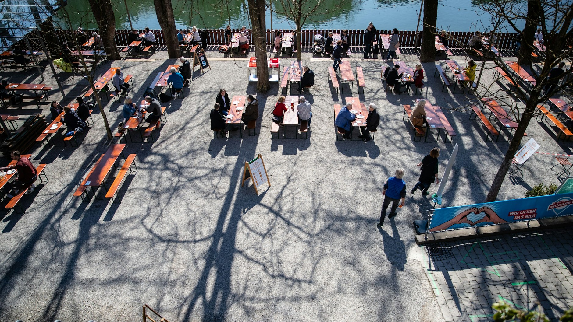 Dank des Tagestickets sind auch Besuche in der Außengastronomie in Tübingen möglich.