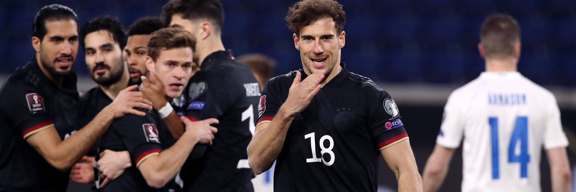 Leon Goretzka bejubelt seinen frühen Führungstreffer.