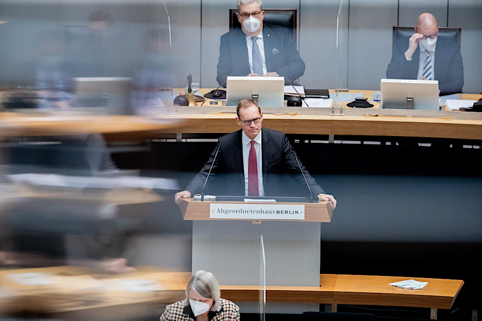 Michael Müller (SPD), Regierender Bürgermeister von Berlin, während seiner Regierungserklärung im Berliner Abgeordnetenhaus.