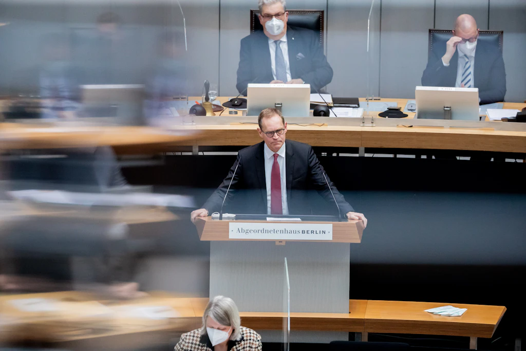 Müllers Plan: Homeoffice-Pflicht und schnellere Impfungen für Jüngere