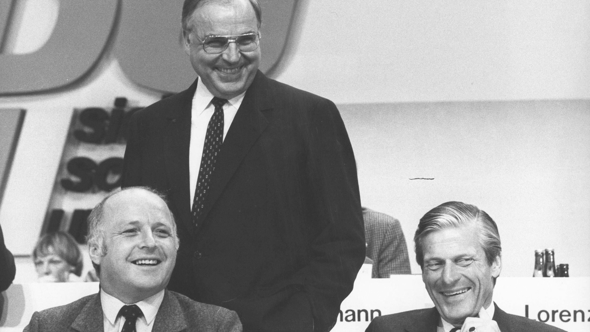 Cable TV over optical fibre. Chancellor Helmut Kohl had his priorities.