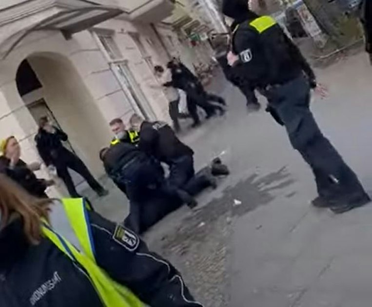 Kontrolle eskaliert in Prenzlauer Berg: Vorwürfe gegen Polizei und Ordnungsamt