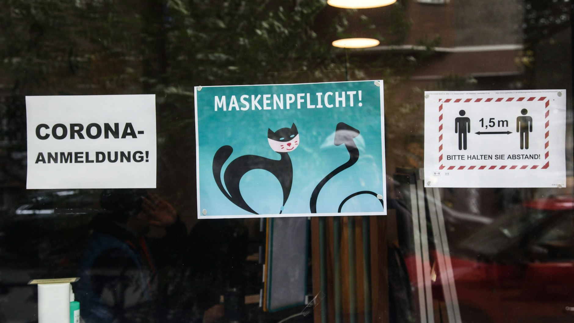 Ab dem 1. April darf der Inzidenzwert nicht mehr das alleinige Kriterium für Verbote, Einschränkungen und weitere Lockdown-Maßnahmen sein.