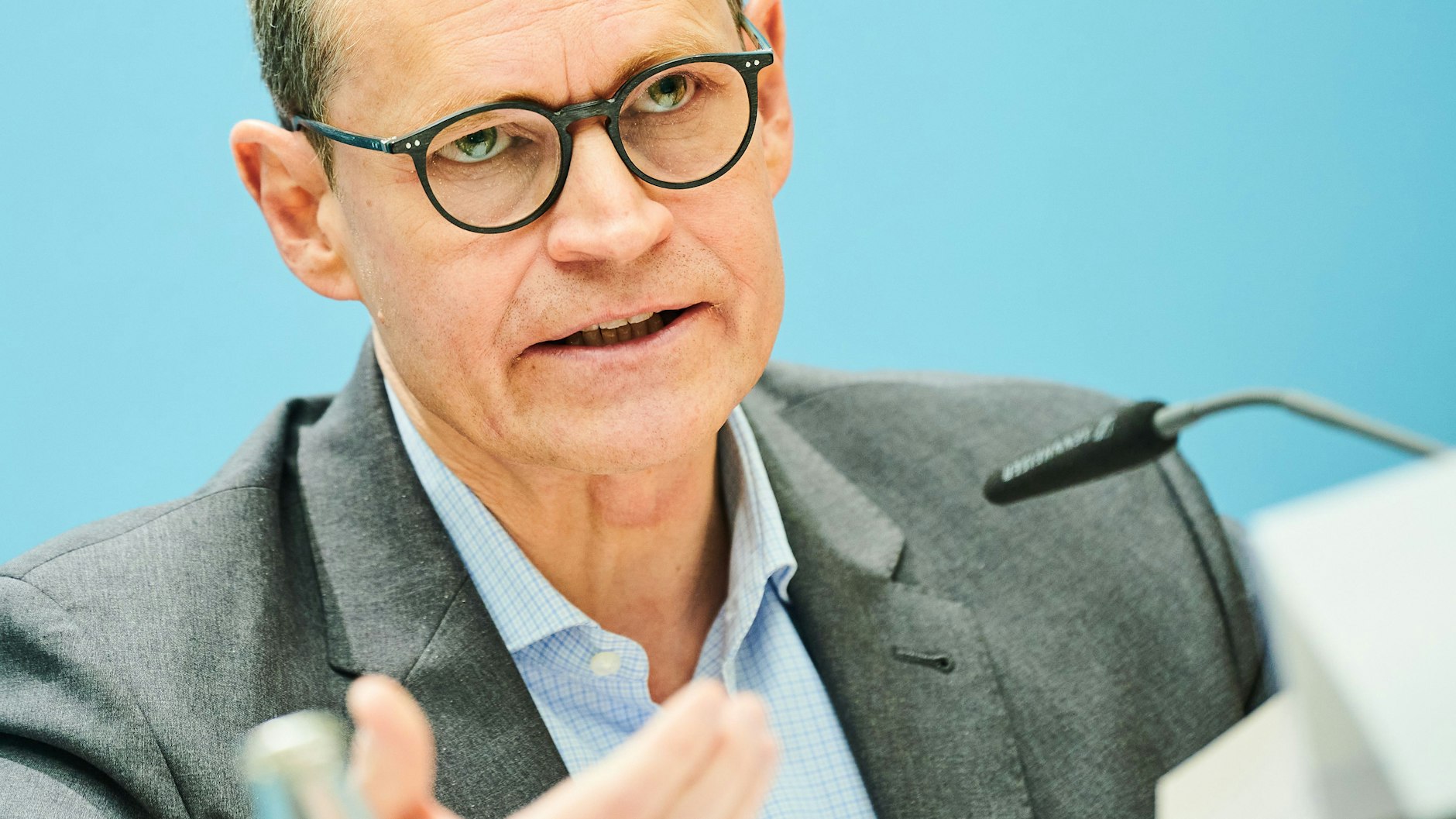 Lockern oder Lockdown über Ostern? Der Regierende Bürgermeister Michael Müller hatte dazu zunächst unterschiedliche Aussagen gemacht.