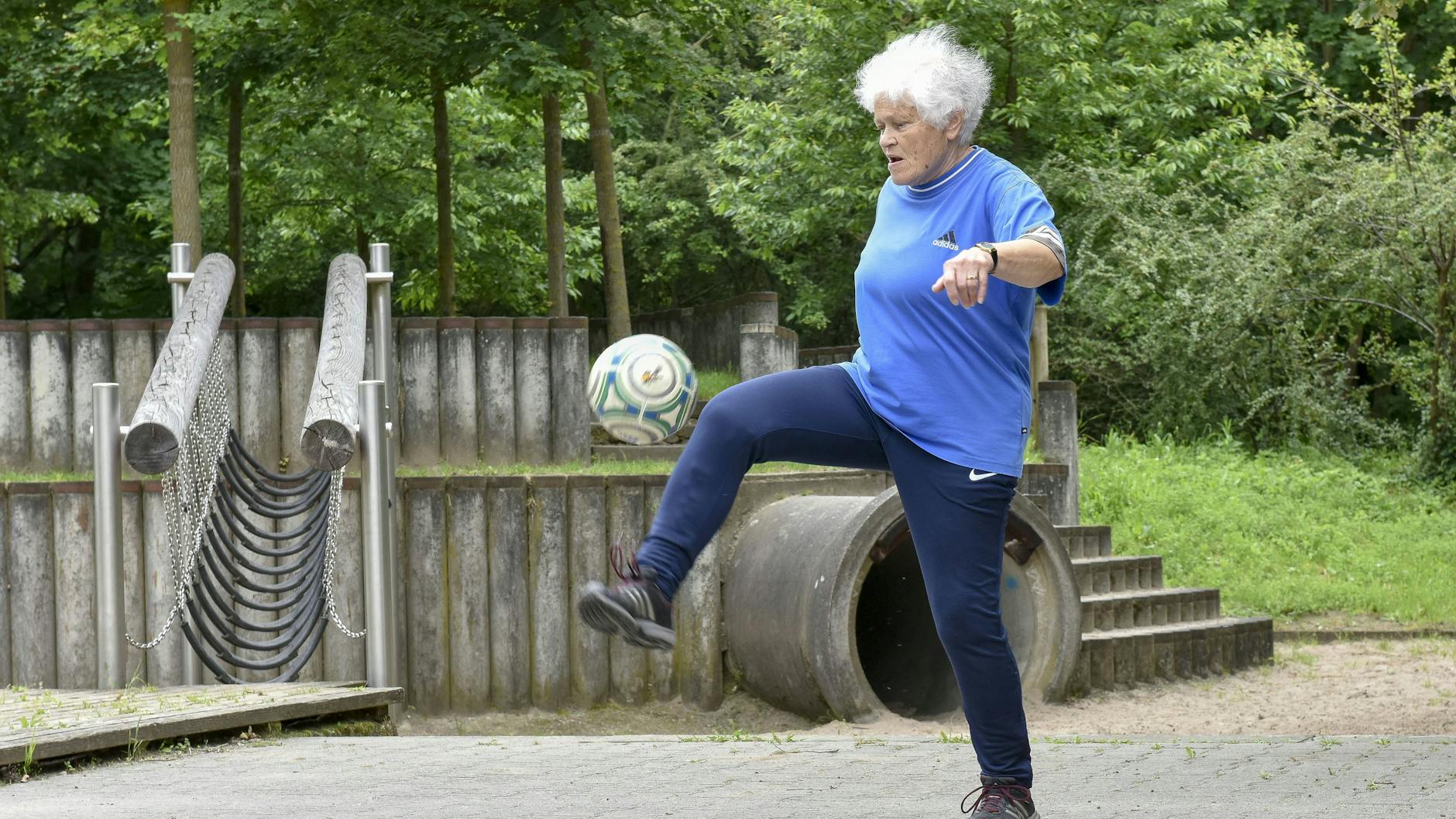 Bärbel Wohlleben war die erste Frau, die in Deutschland das Tor des Monats erzielt hat.