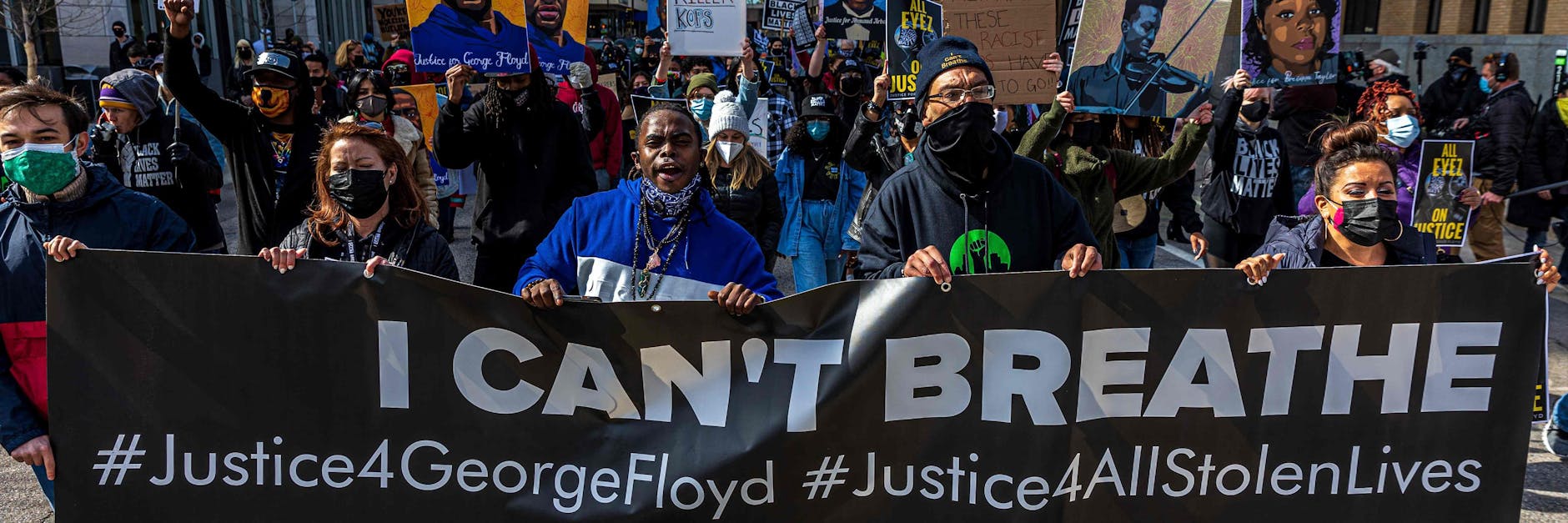 Schon am Vortag des Prozesses forderten Demonstranten in Minneapolis Gerechtigkeit im Verfahren um den getöteten George Floyd.
