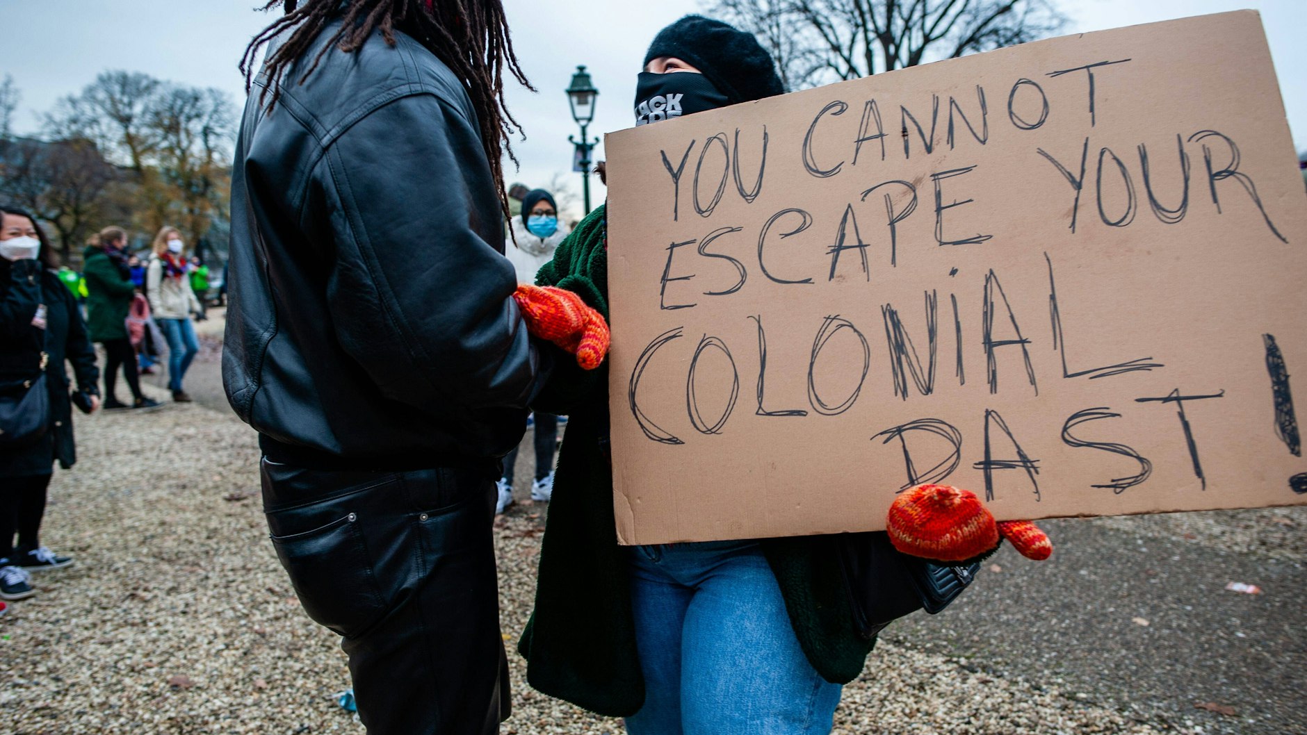 Aktivistinnen fordern eine Auseinandersetzung mit dem Kolonialismus.