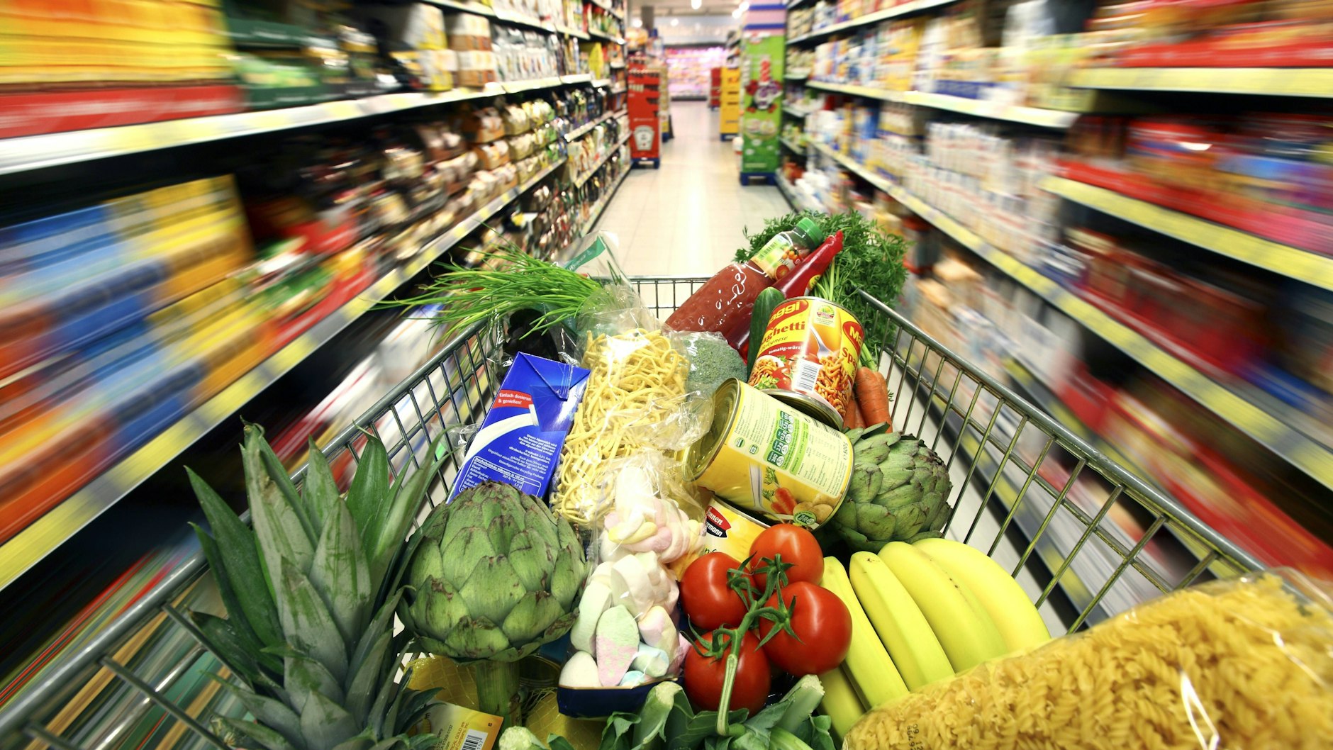 Zumindest haben in Deutschland die meisten das, was sie zum Leben brauchen.&nbsp;