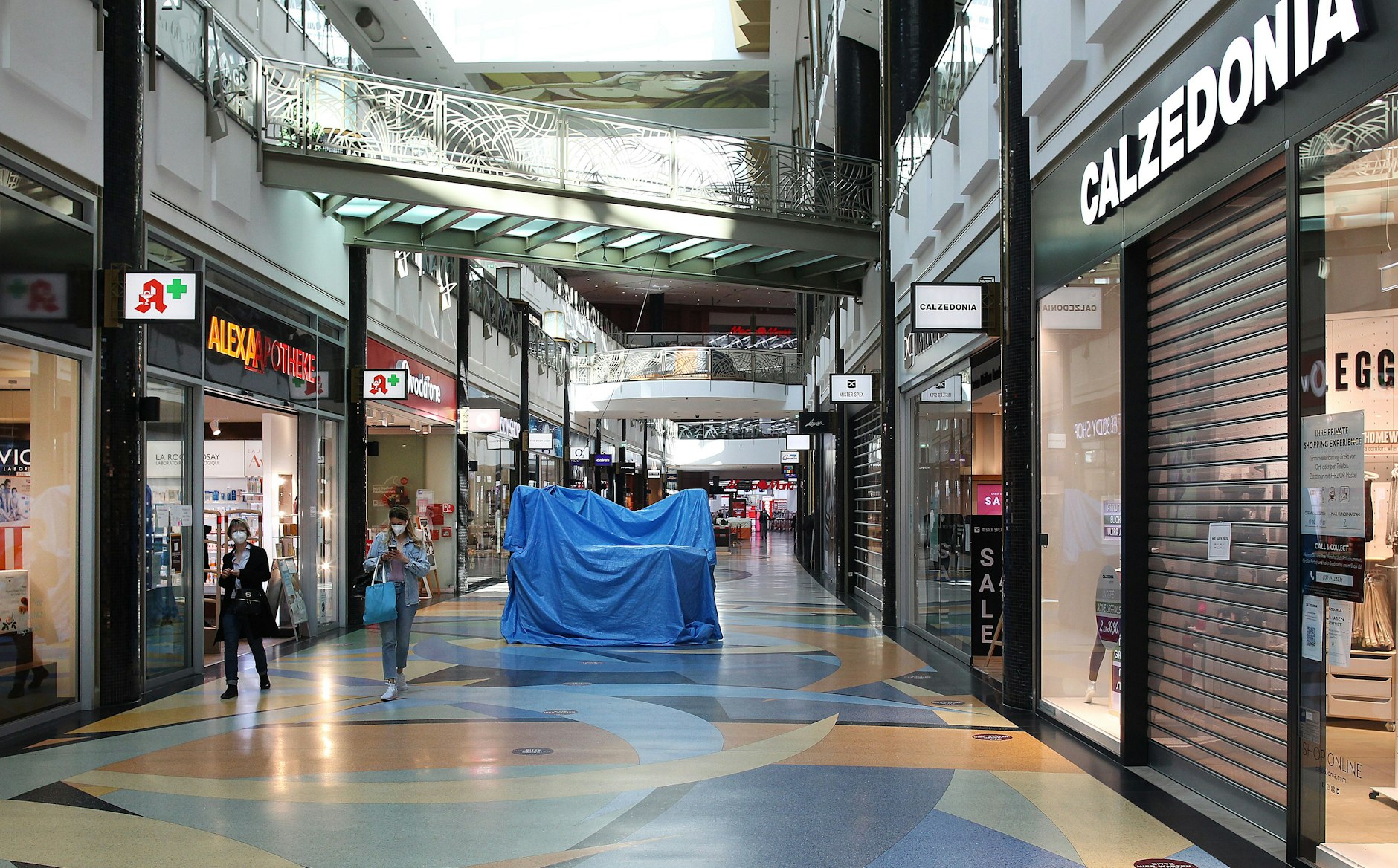 Die Shopping-Testpflicht sorgte dafür, dass kaum Kunden in das Einkaufzentrum Alexa kamen.