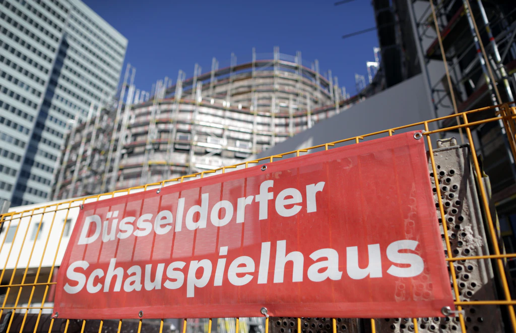 Düsseldorf: Von Rassismus betroffene Theaterschaffende fordern eigene Bühne