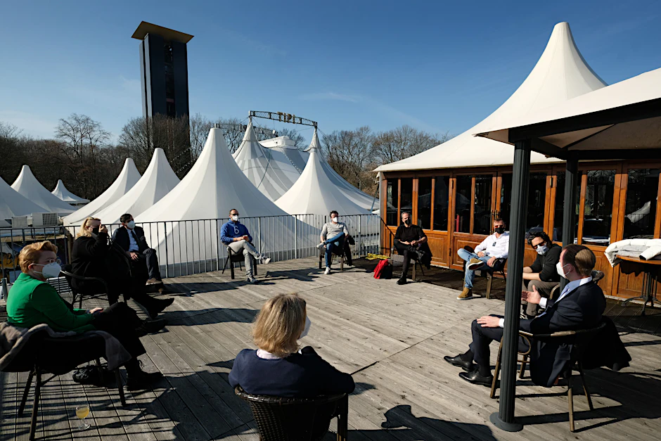 Im Tipi am Kanzleramt fand am Mittwoch ein Netzwerk-Treffen statt.<br>