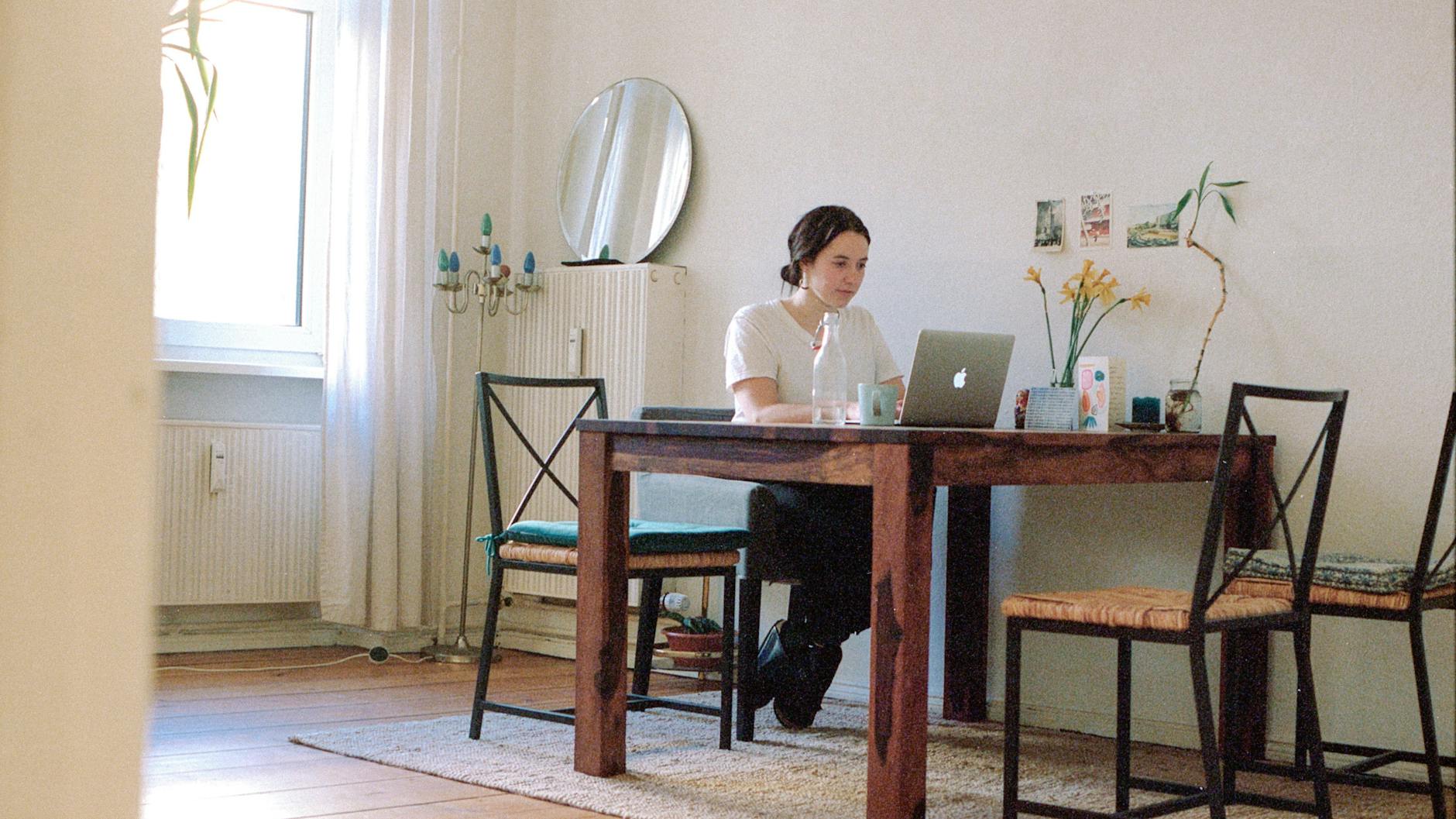 Das Wohnzimmer von Lisa Strippchen in Berlin-Wedding