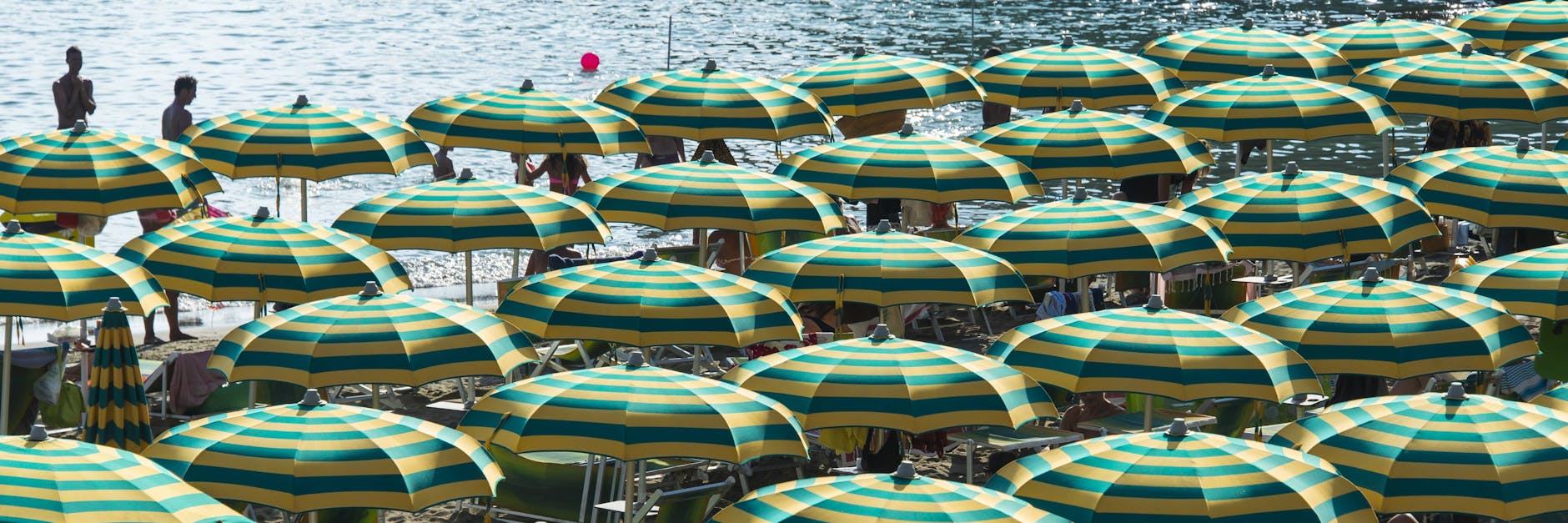 Wer geschickt plant, hat länger Urlaub.