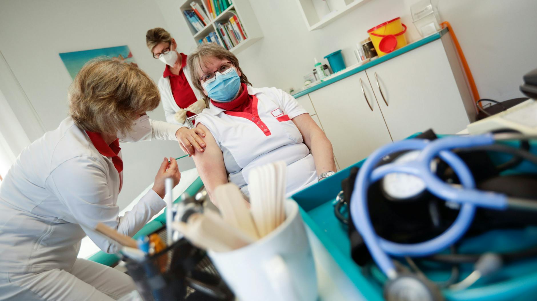 In Senftenberg begann am Mittwoch das Modellprojekt Impfen in Arztpraxen.