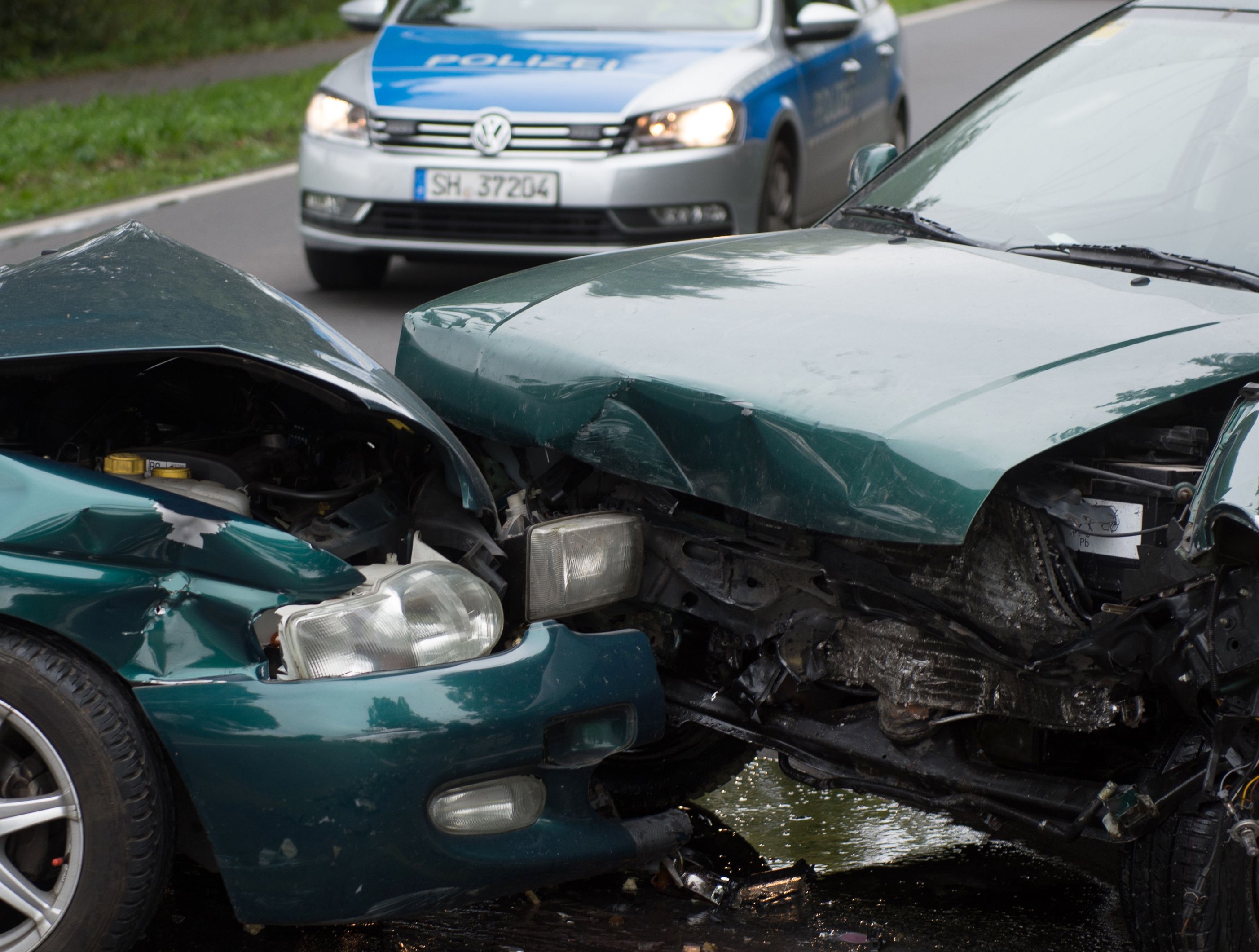 Kleiner Leitfaden: Wann Man Nach Einem Unfall Unbedingt Die Polizei ...