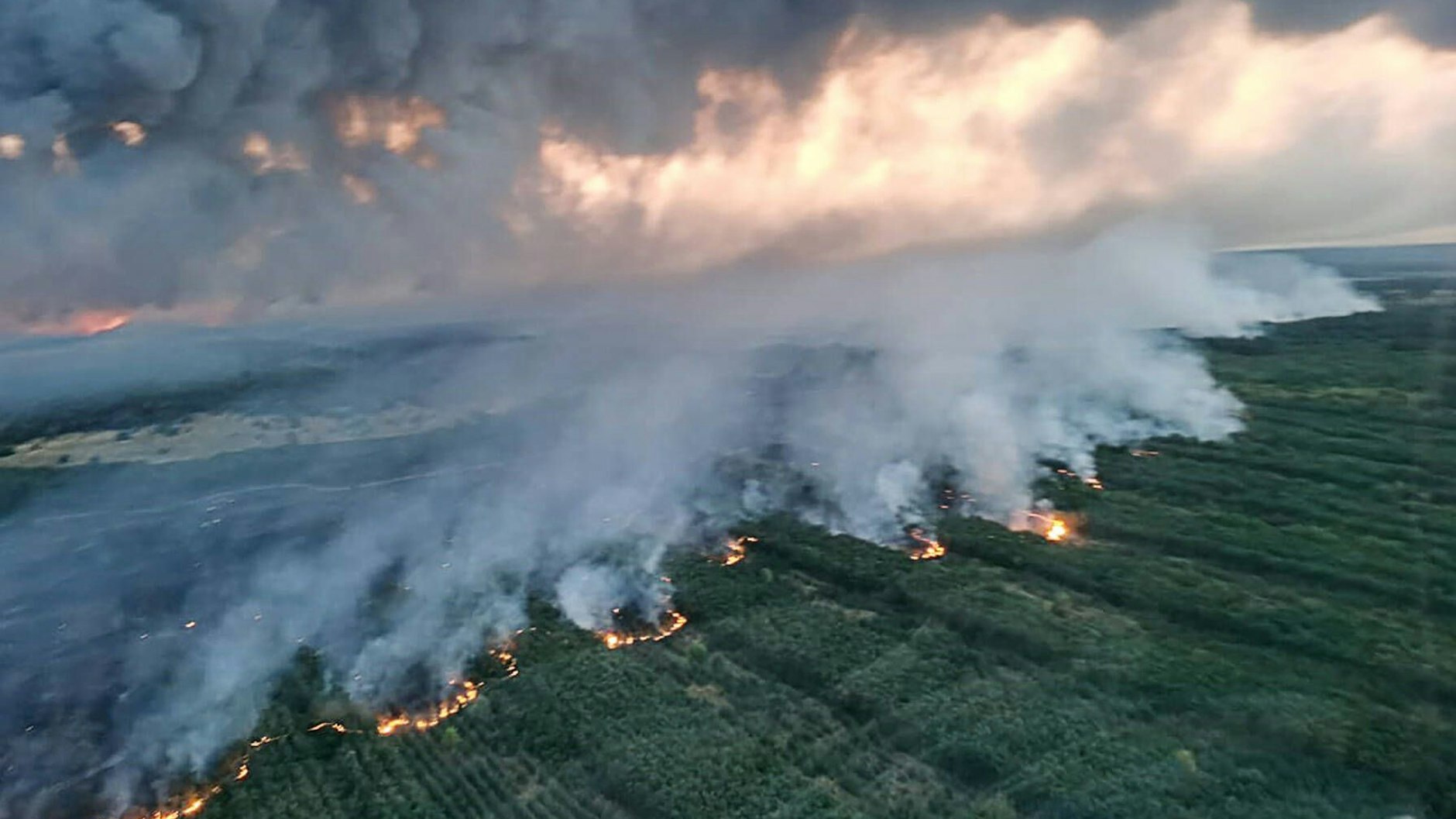 Waldbrände nehmen in anderen Staaten viel größere Dimensionen an: Russland, in der Region Rostow am Don.