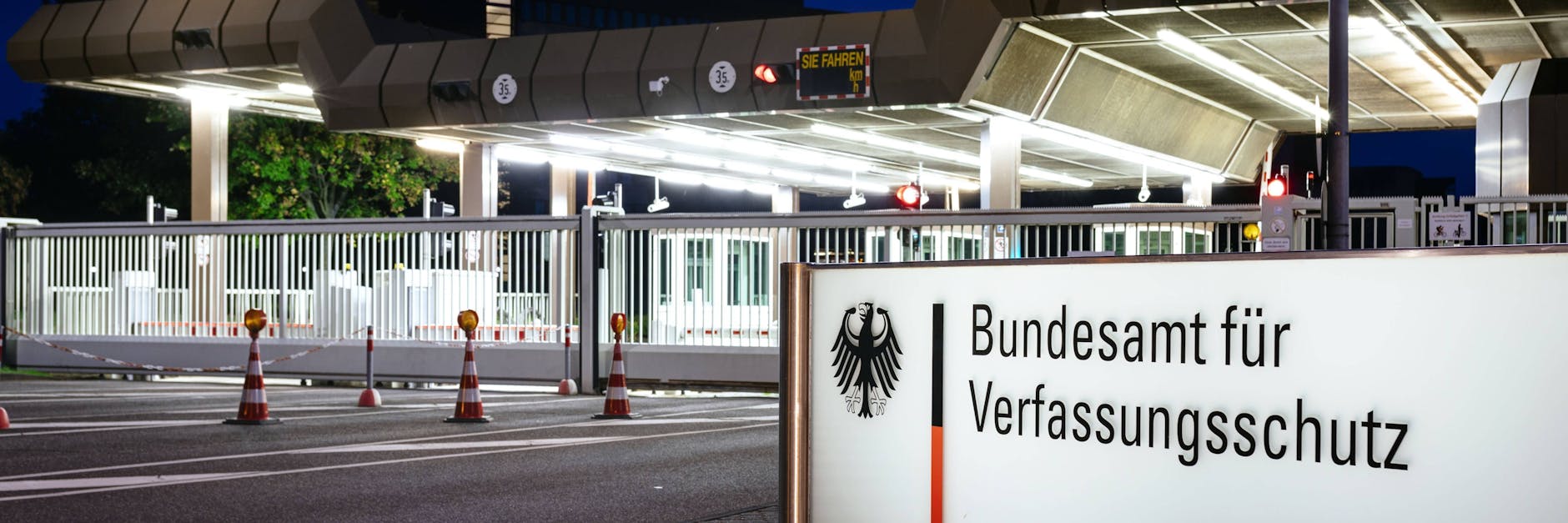 Das Bundesamt für Verfassungsschutz.