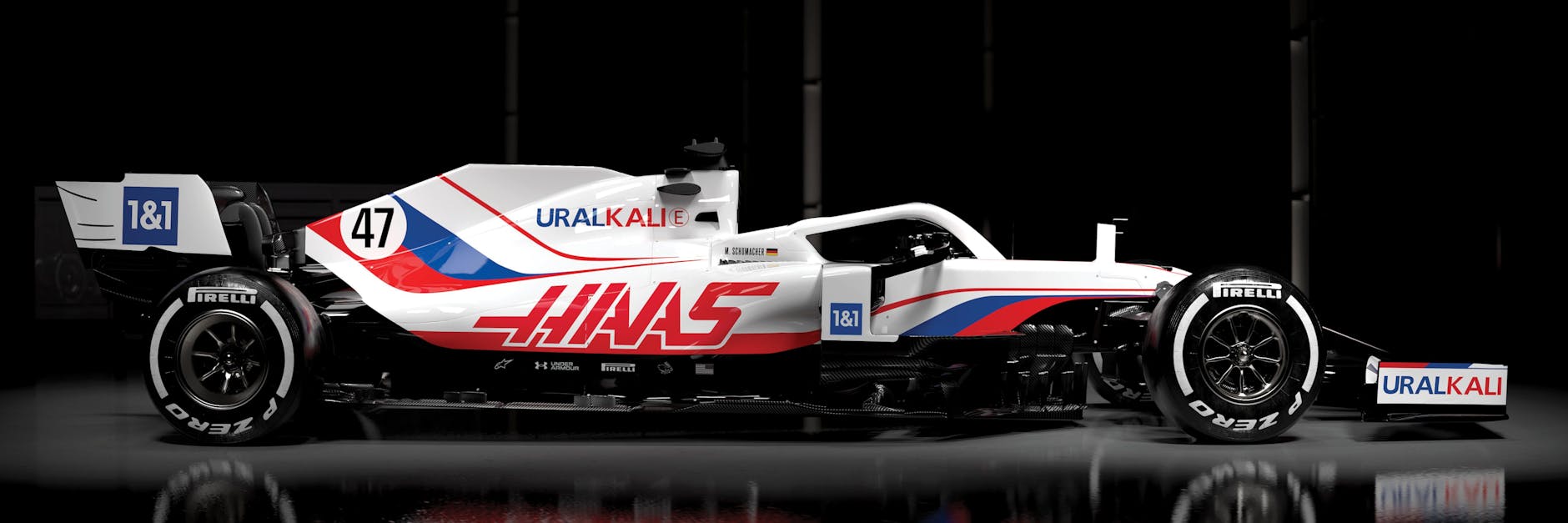 An der Lackierung des Haas in den russischen Landesfarben entzünden sich die Geister.