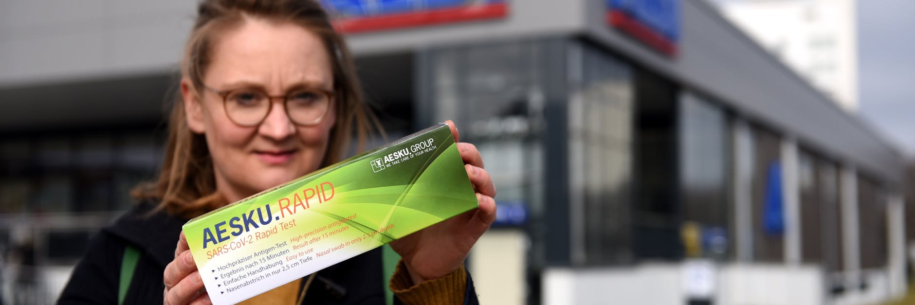 Kurier-Reporterin Stefanie Hildebrandt macht den Aldi-Test.