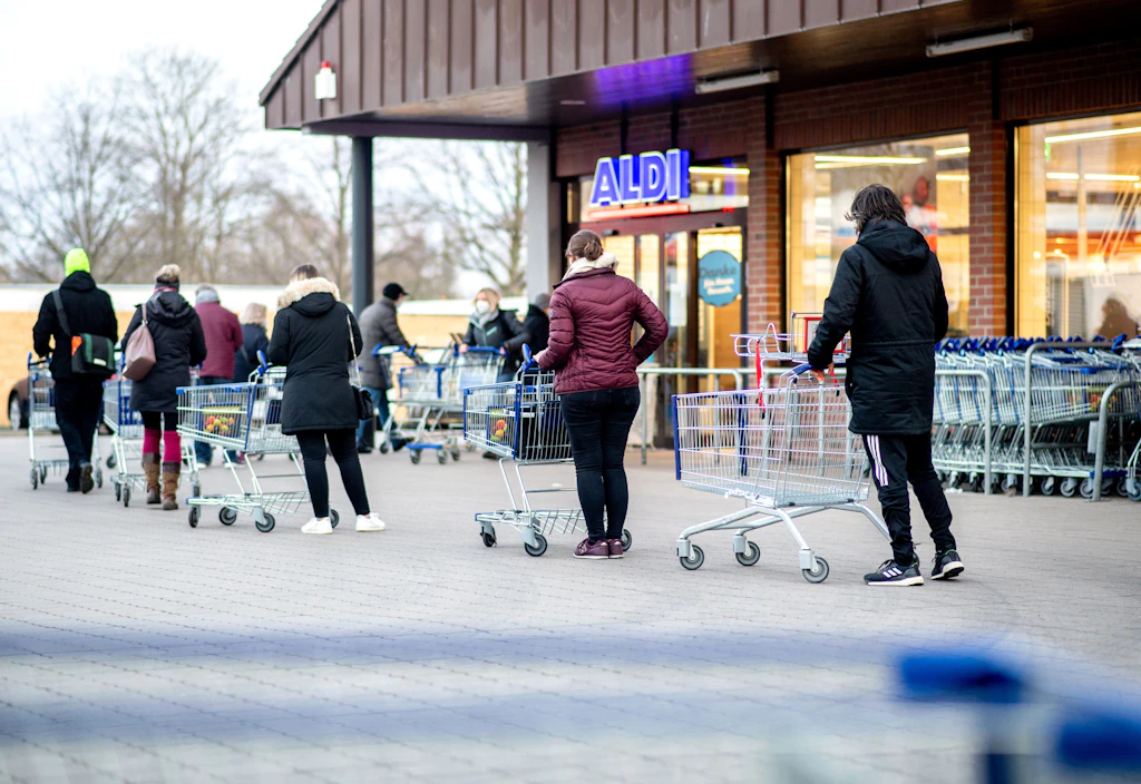 Corona-Selbsttests in wenigen Minuten ausverkauft – Aldi liefert Erklärung