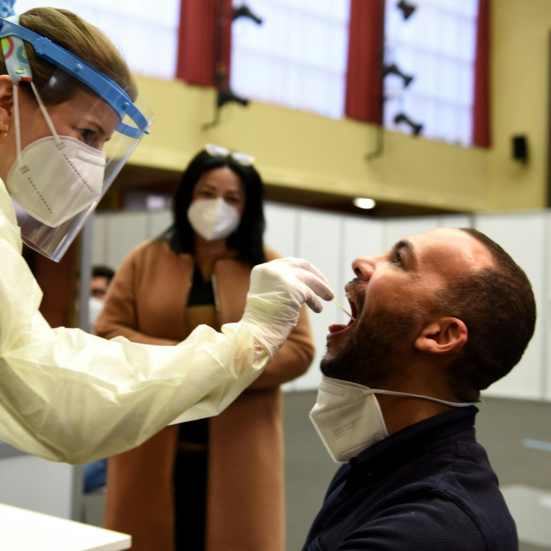 Ab Montag gibt's Gratis-Schnelltests! KURIER besuchte das erste Testzentrum in Lichtenberg