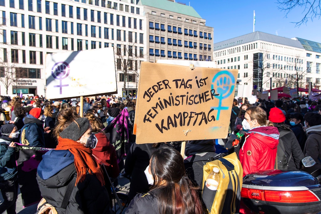 Frauentag in Berlin Hunderte demonstrieren für Gleichberechtigung