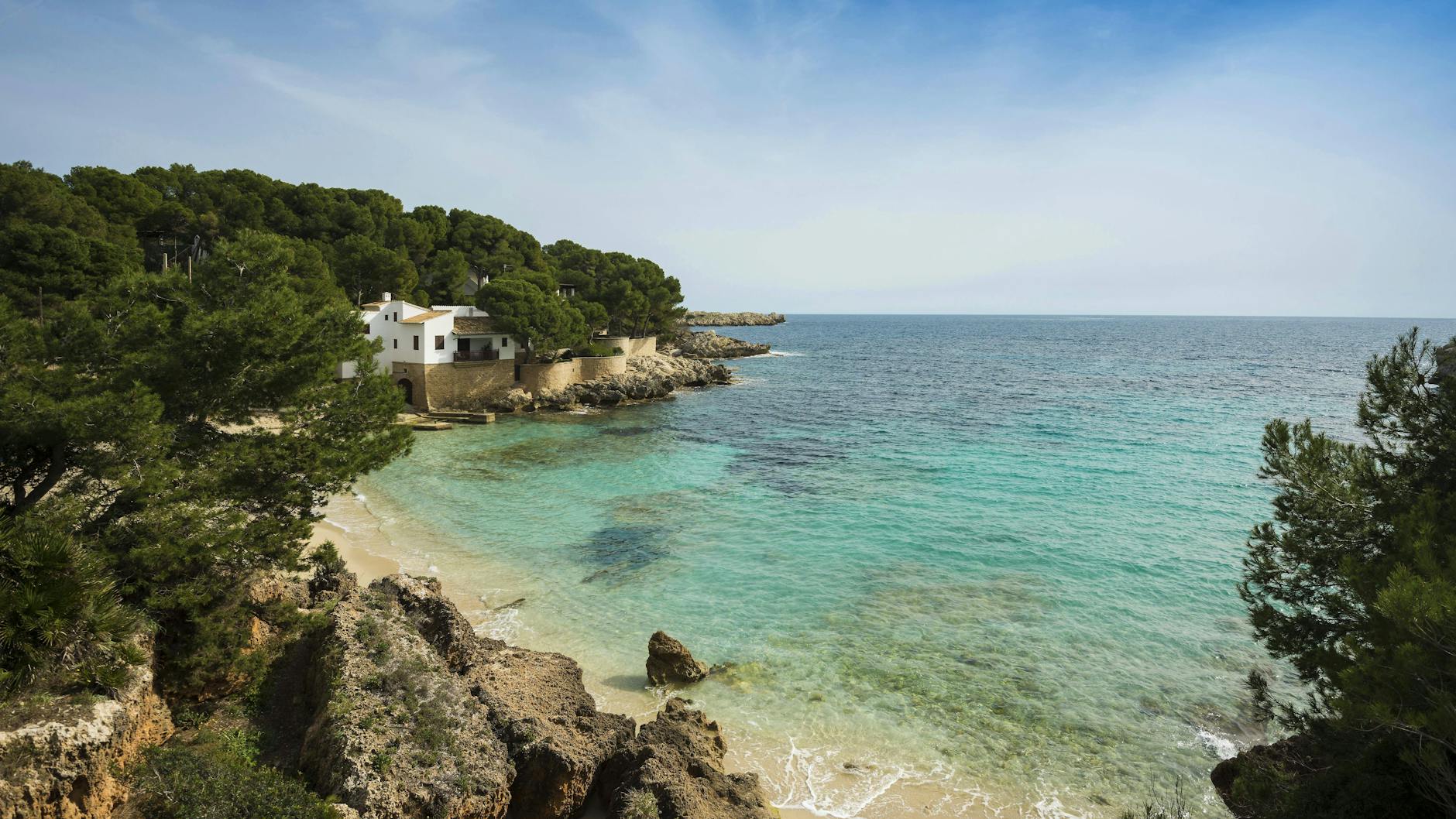 TUI-Chef Friedrich Joussen will Osterurlaub auf Mallorca ermöglichen. 