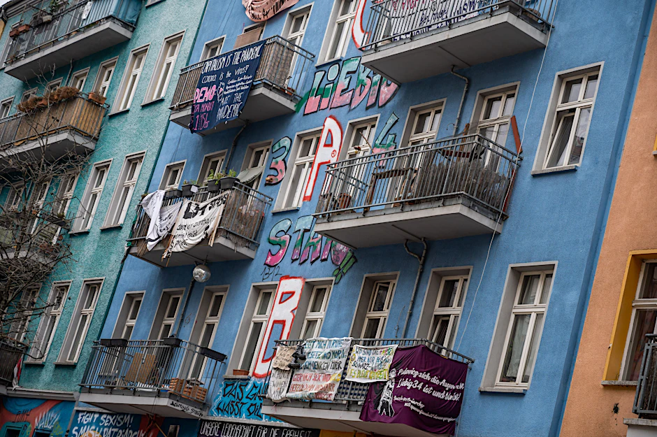 Das Haus in der Rigaer Str. 94 ist teilweise besetzt.