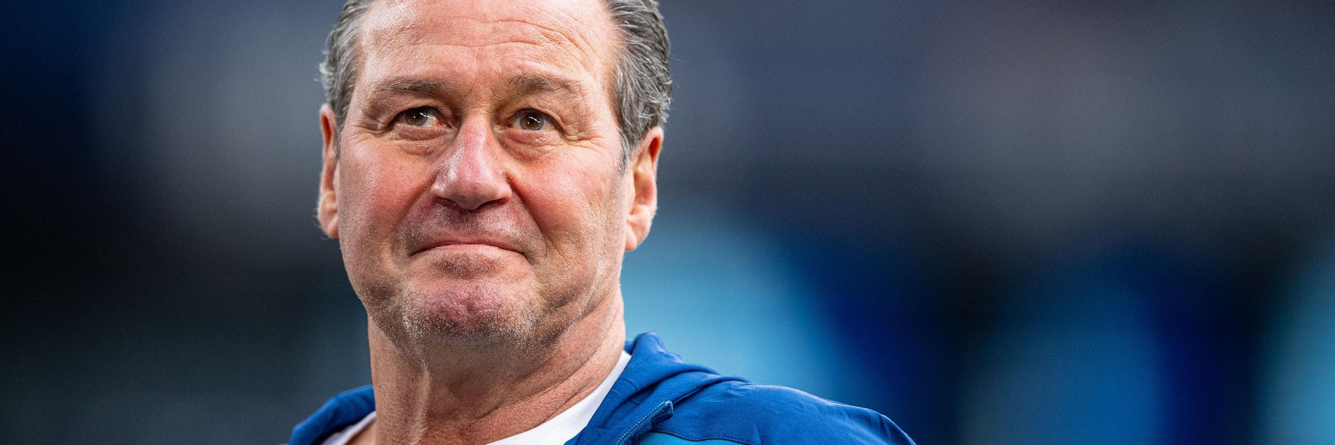 Der frühe Tod seines Vaters hat den ehemaligen Schalke-Trainer Huub Stevens eigenen Angaben zufolge sehr geprägt.
