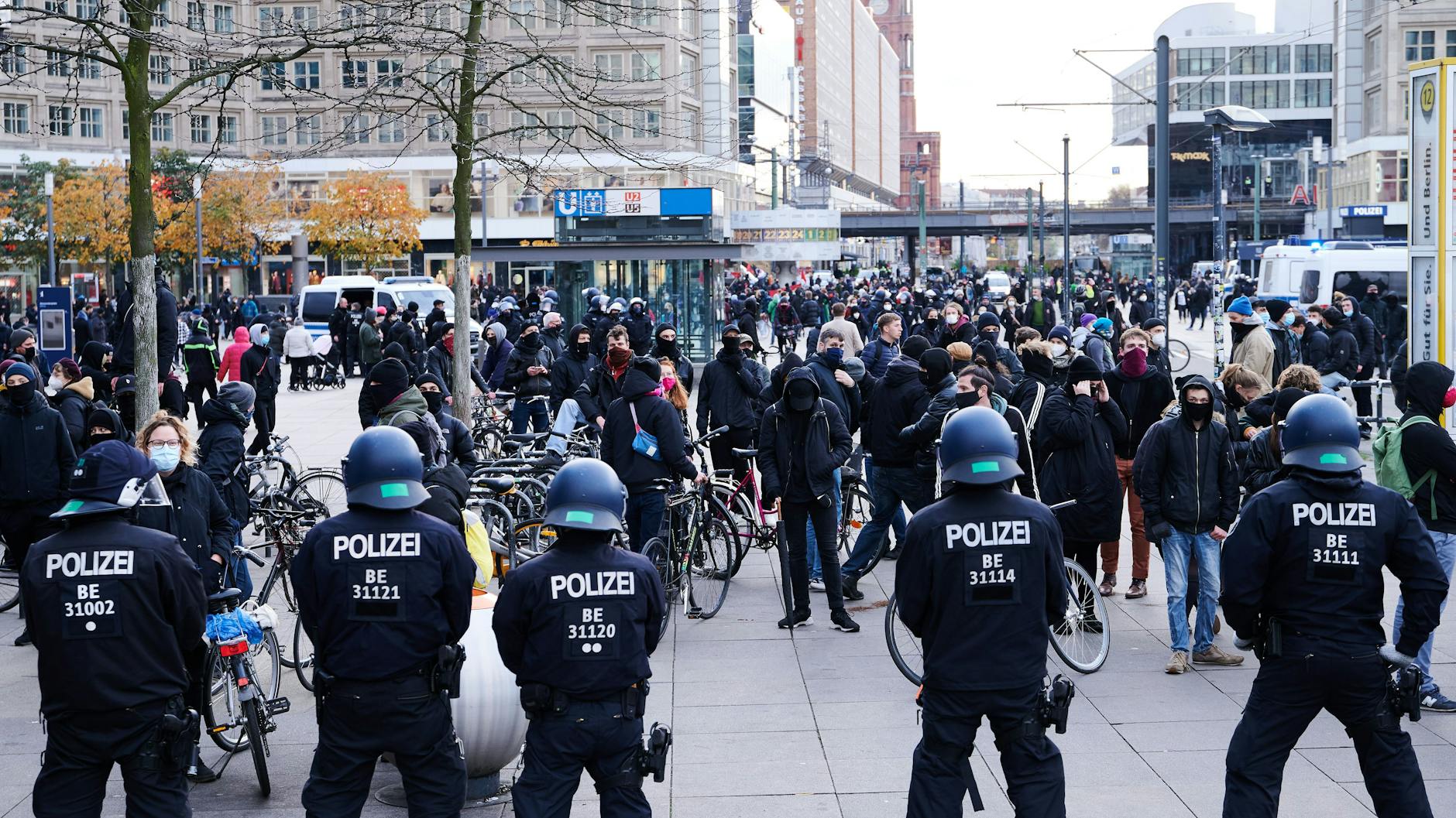 Die Polizeigewerkschaft rechnet mit schwierigen Einsätzen an Ostern. (Symbolbild)