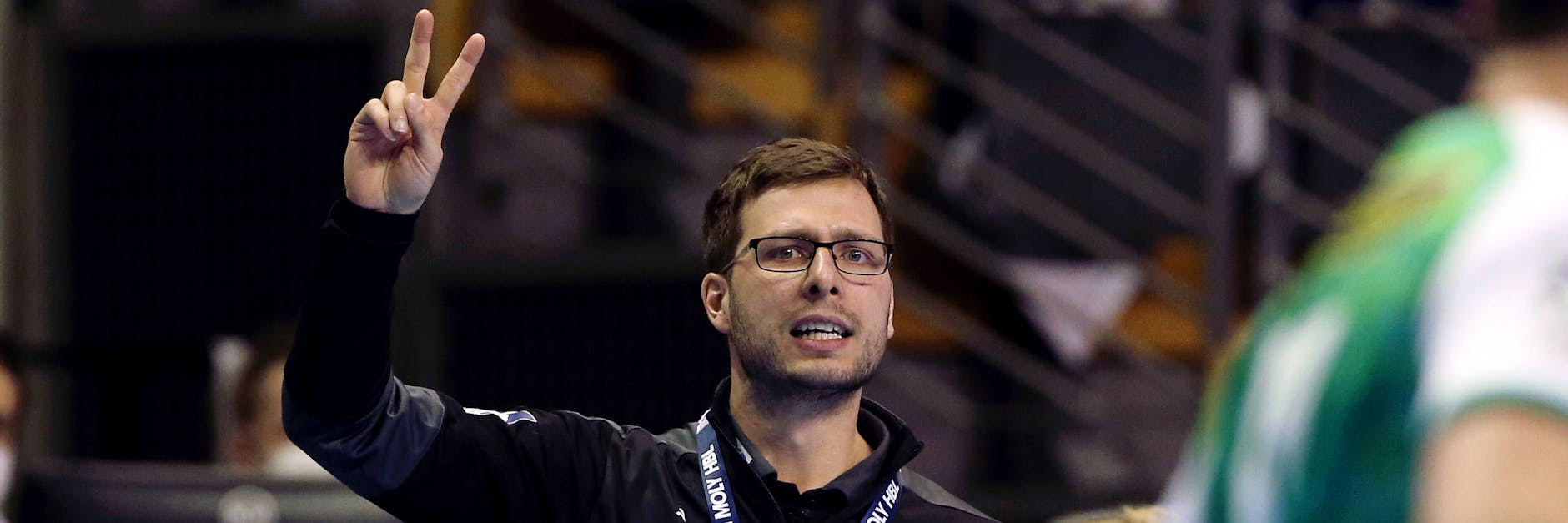 Zwei Punkte brauchen Trainer Jaron Siewert und seine Füchse am Sonntag in Göppingen.