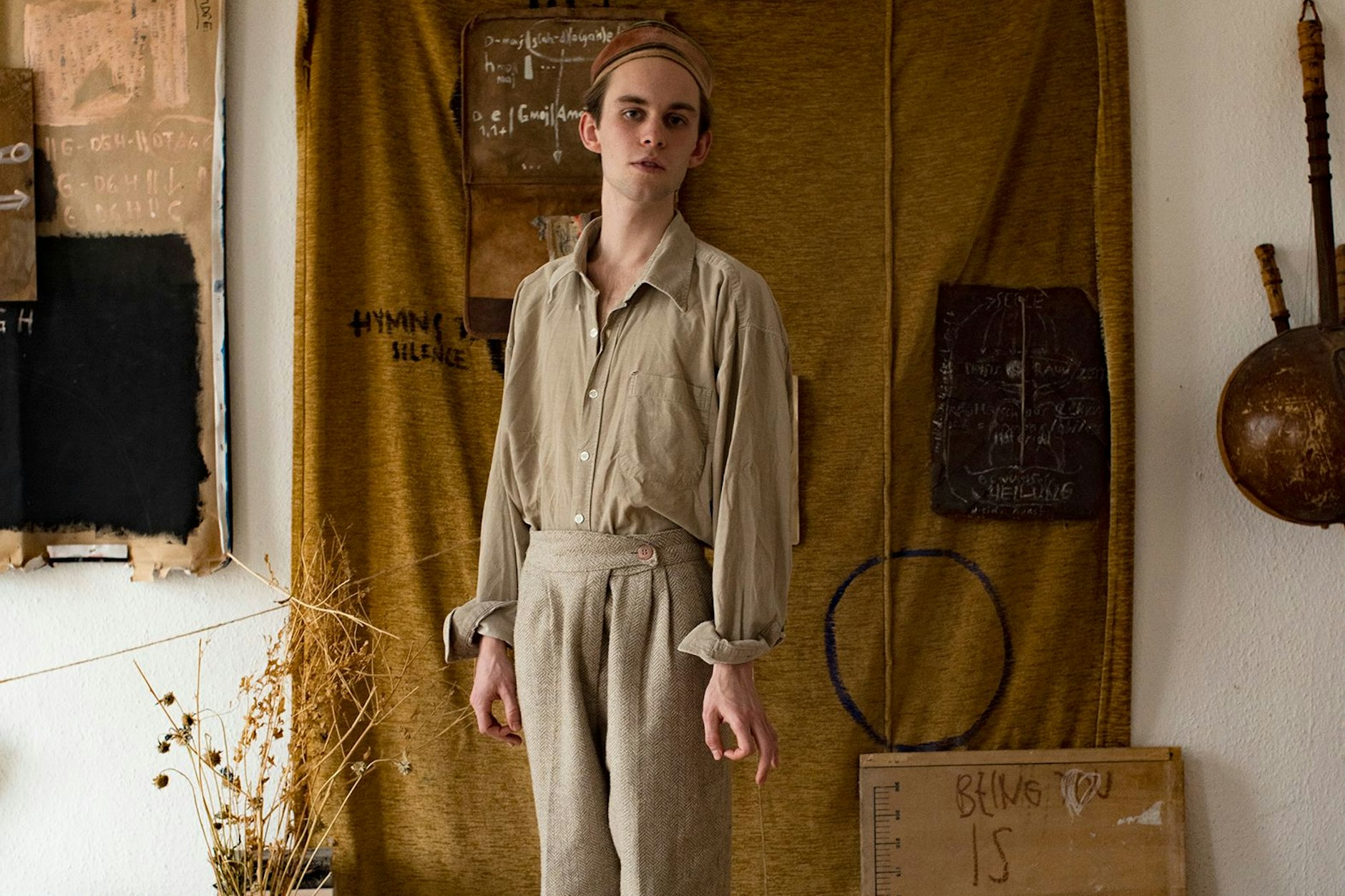 Finn Ronsdorf ist Sänger, lebt in Berlin und hat die EP „Odis“ veröffentlicht.