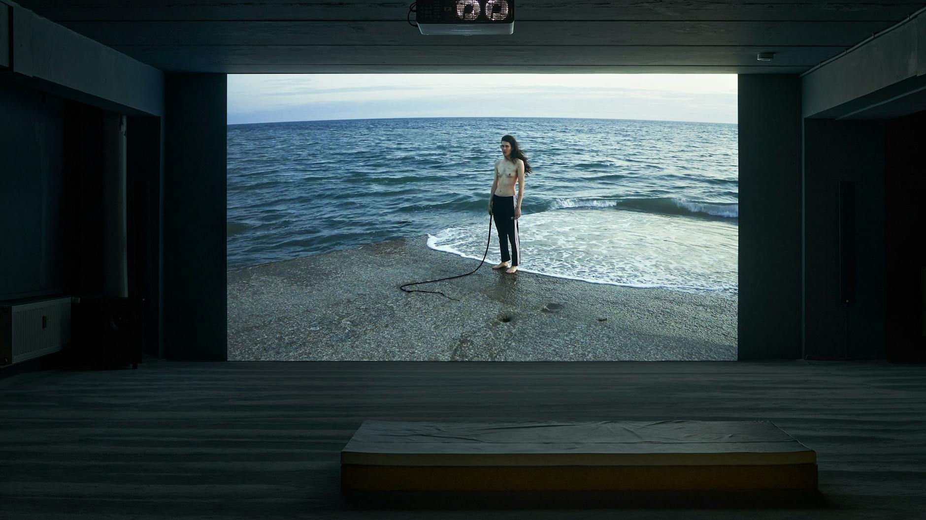 Anne Imhof, „Untitled (Wave)“, 2021