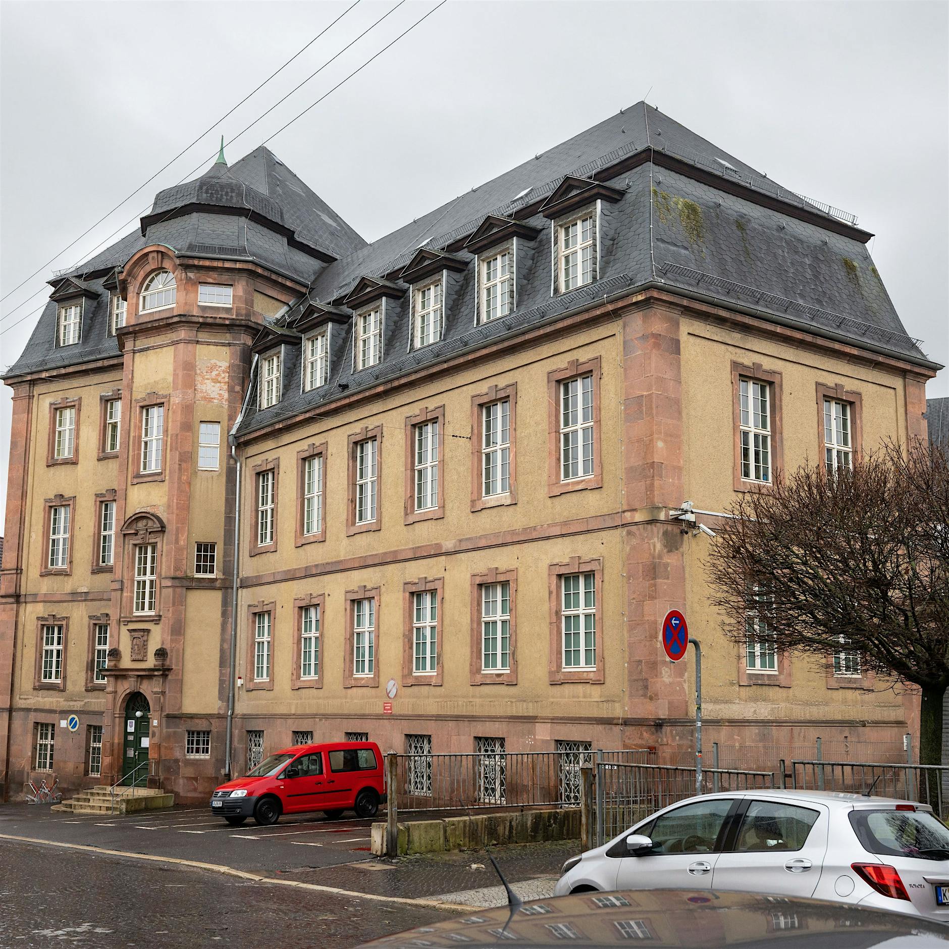 Weimar: Maskenpflicht in Schulen bleibt, sagt das Bildungsministerium Thüringen