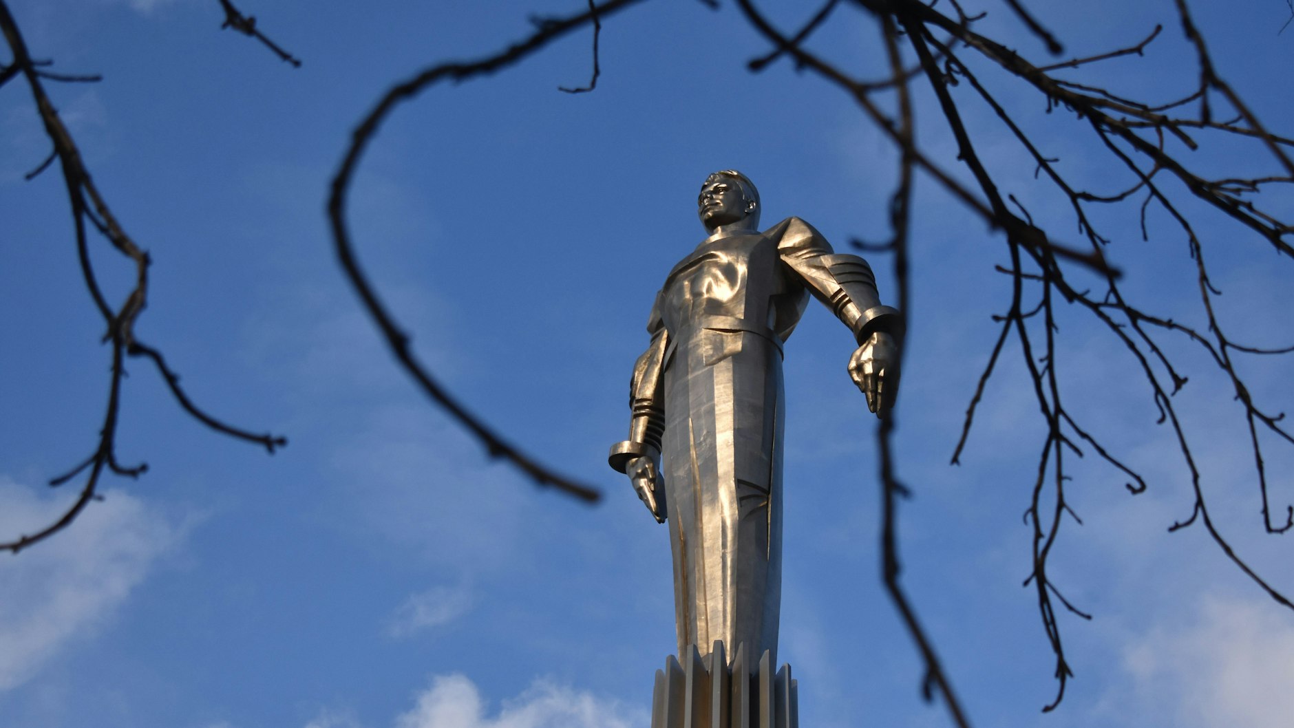 Ein riesiges Denkmal in der russischen Hauptstadt Moskau erinnert an den sowjetischen Kosmonauten Juri Gagarin.&nbsp;