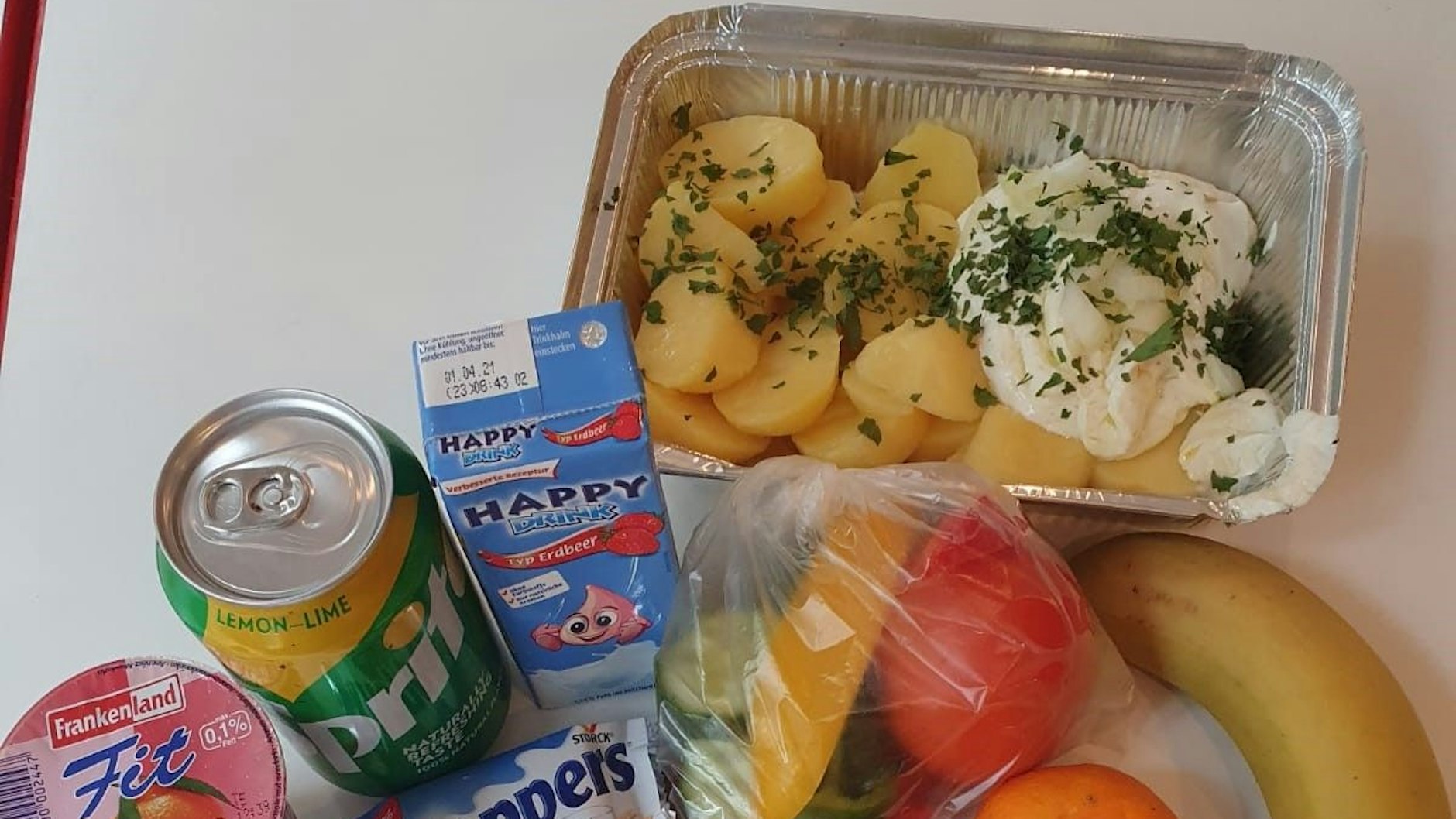 Das fertige Menü: Pellkartoffeln mit Quark und Leinöl