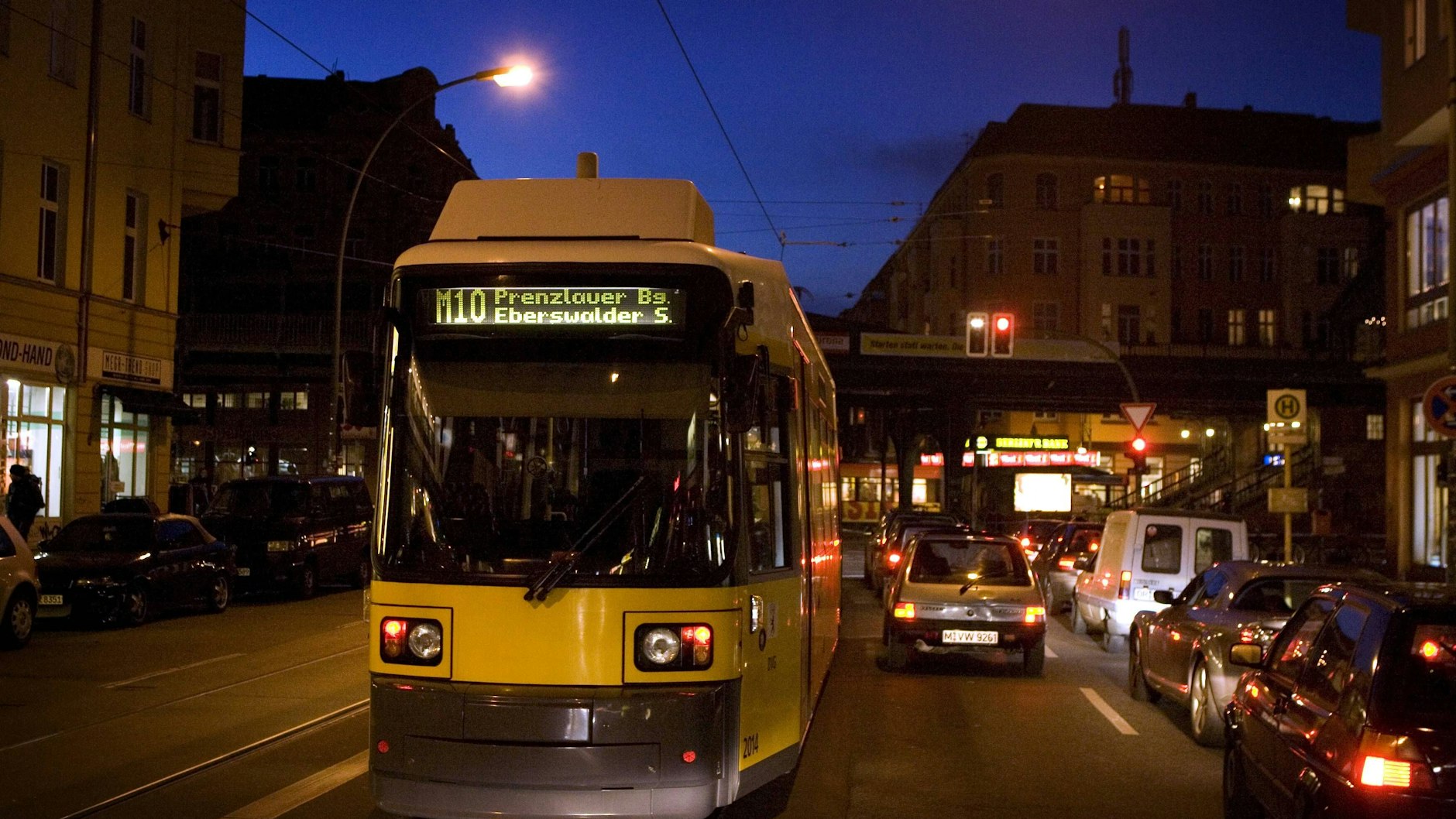 Partylinie zum Hermannplatz? Die M10 könnte bald Mitte, Prenzlauer Berg und Friedrichshain mit Kreuzberg und Neukölln verbinden.