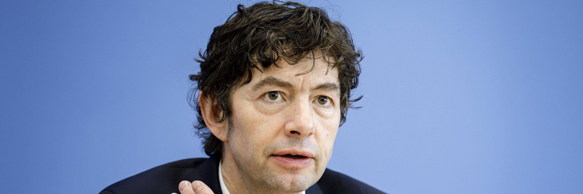Christian Drosten ist Direktor am Institut für Virologie der Charite Berlin. Er fordert mehr Maßnahmen gegen die Ausbreitung des Coronavirus.&nbsp;&nbsp;
