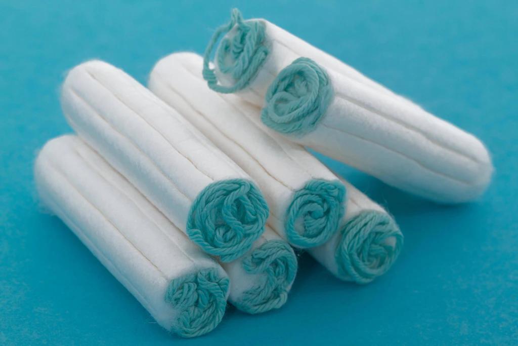 „Pinky Gloves“: Shitstorm für Menstruationshandschuh aus „Höhle der Löwen“